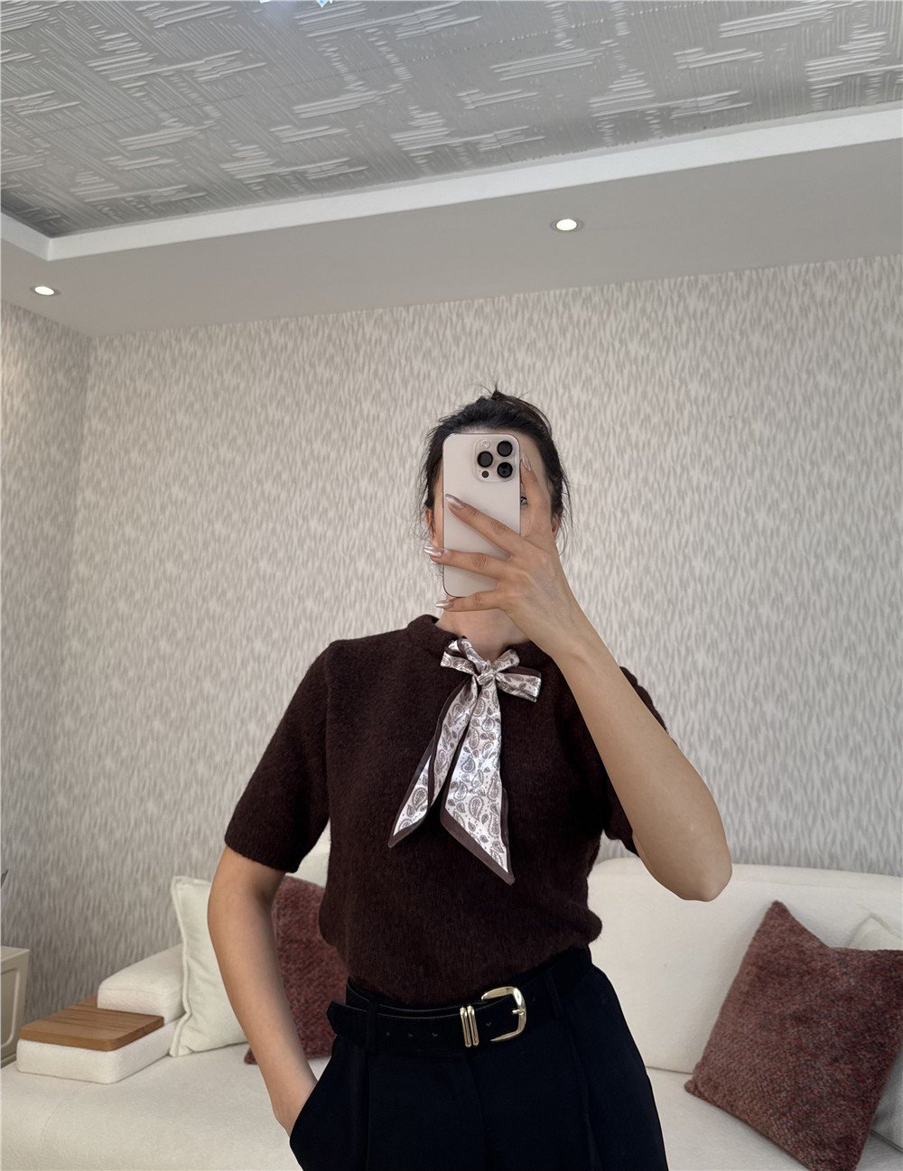 Fularlı Kahverengi Triko Tshirt Kahverengi