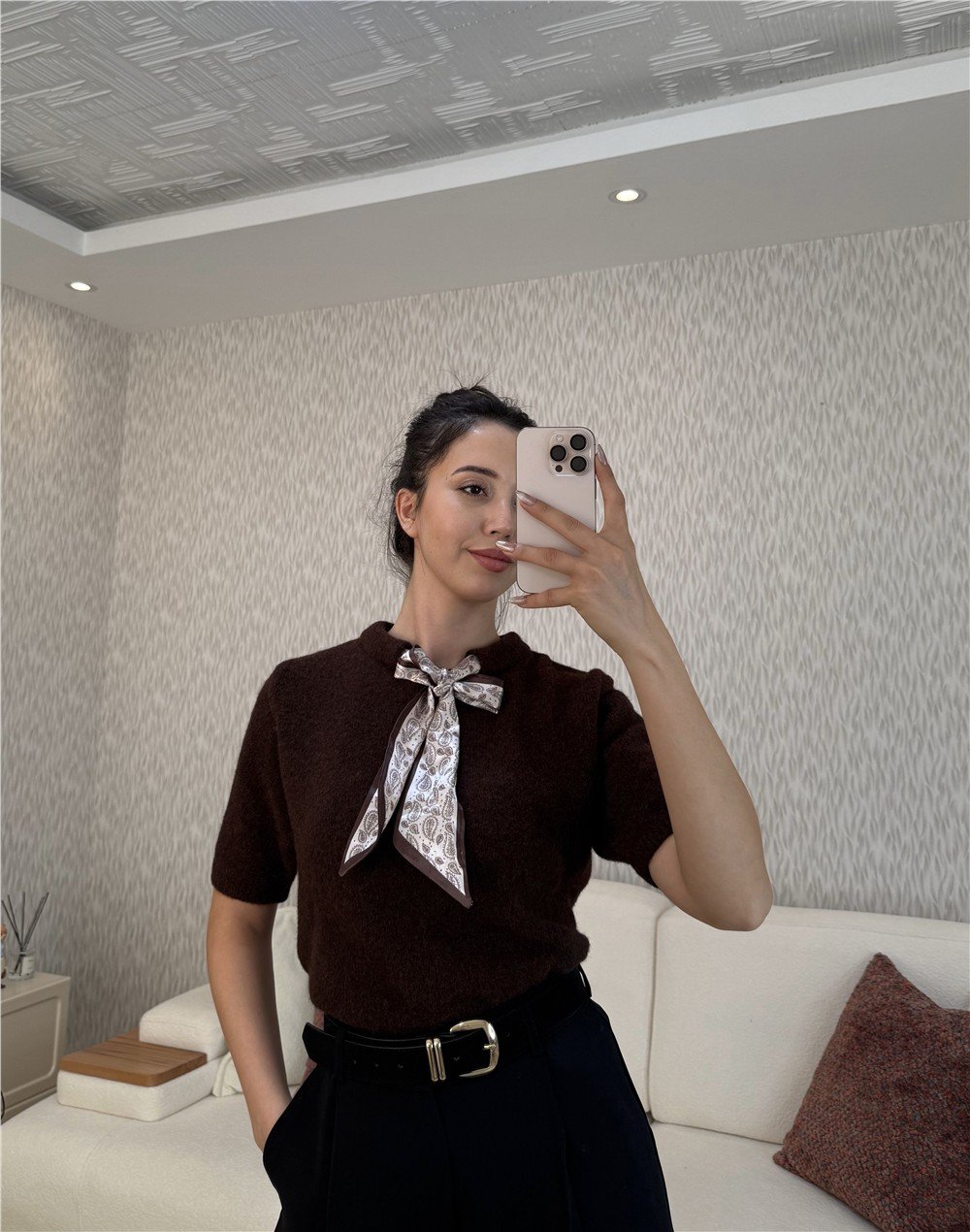 Fularlı Kahverengi Triko Tshirt Kahverengi