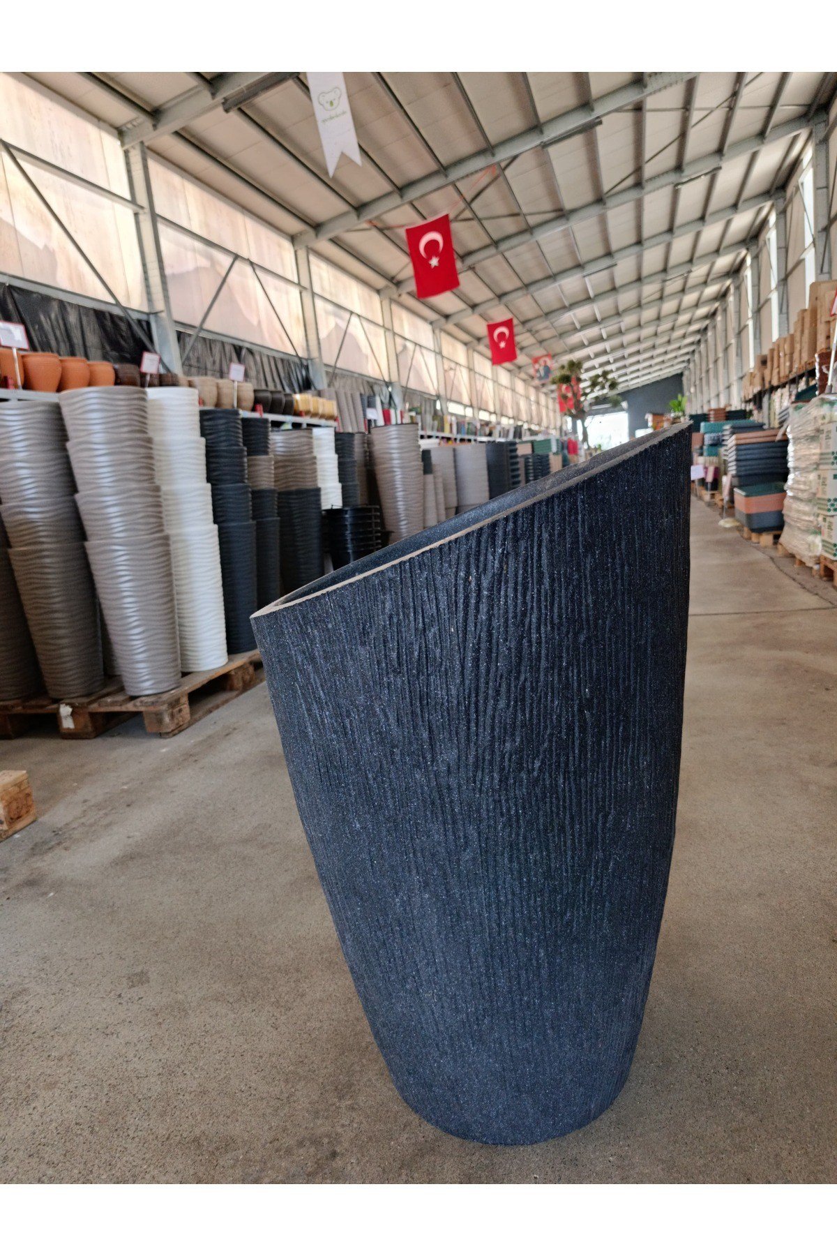 120 Litre Datça Dizayn 30 Derece Açılı Dev Saksı