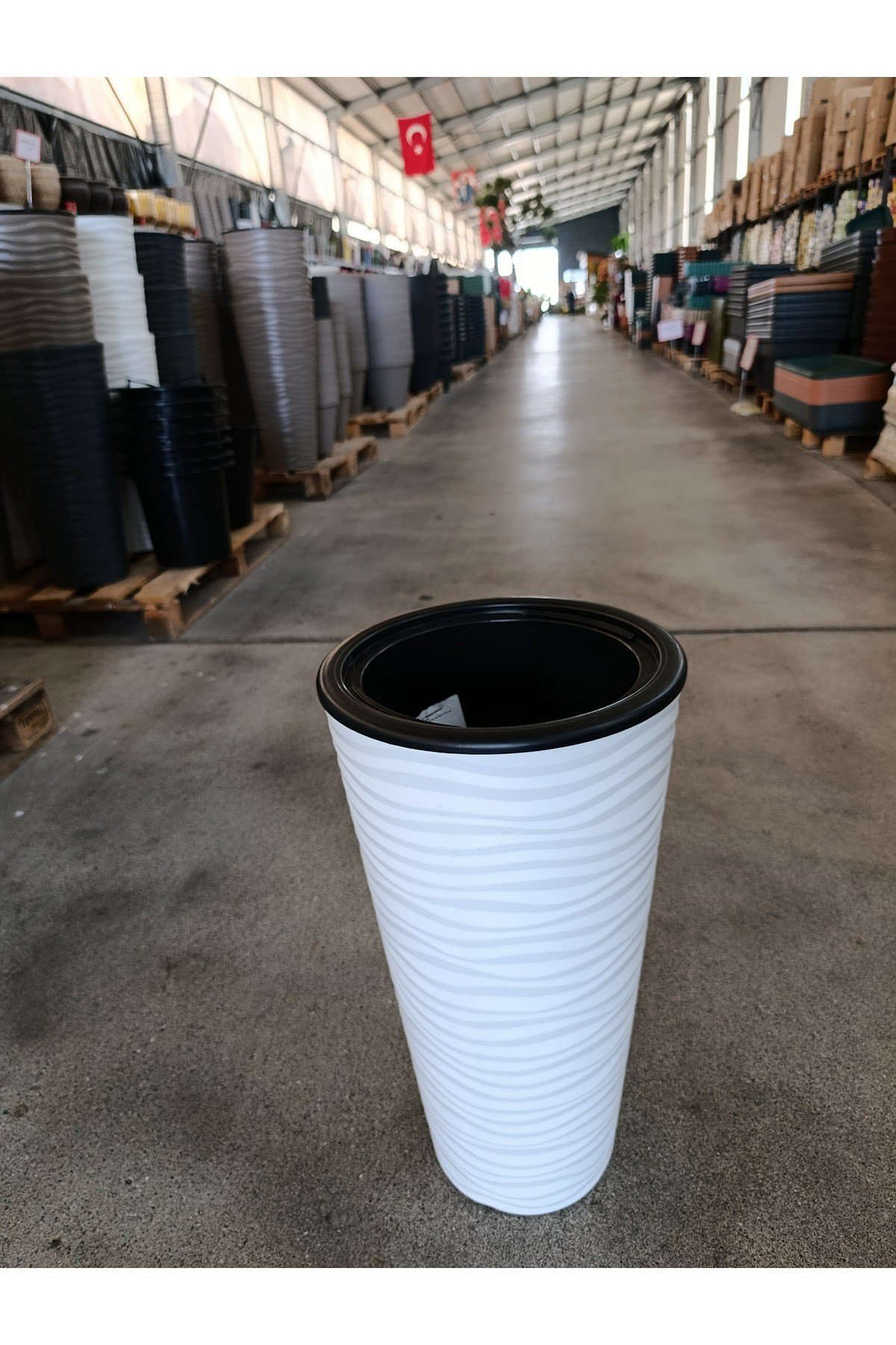 15 Litre Çift Hazneli Kumsal Saksı