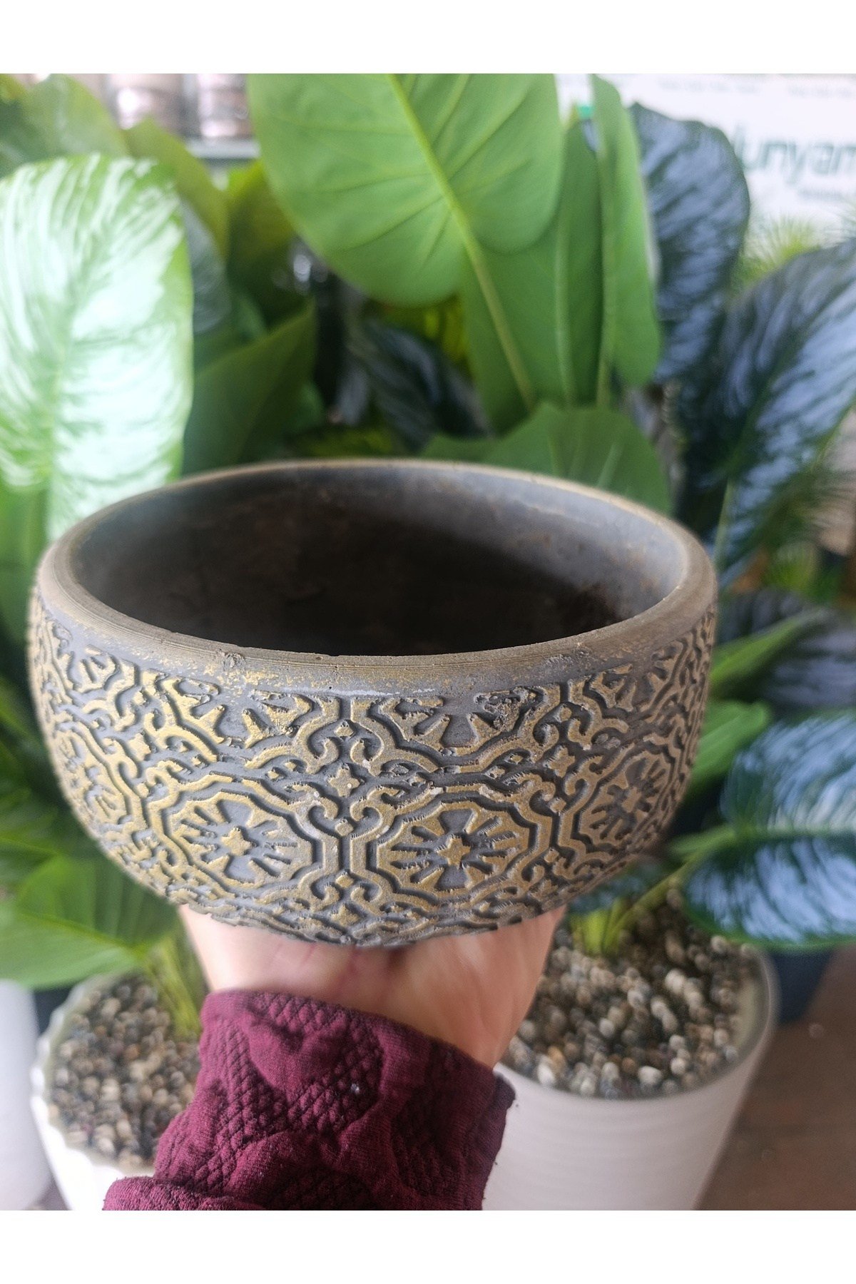 19 cm El Yapımı Beton Saksı - Altın Eskitme Desenli Dekoratif Modern Çiçeklik - Büyük Boy Lüks Saksı