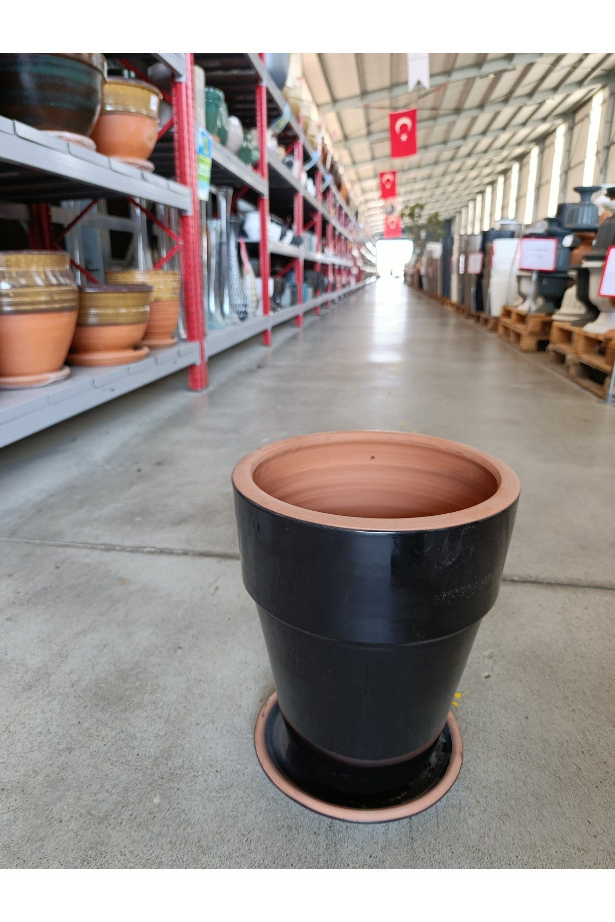 20-25 Litre Tabaklı Uzun Dekoratif Toprak Saksı