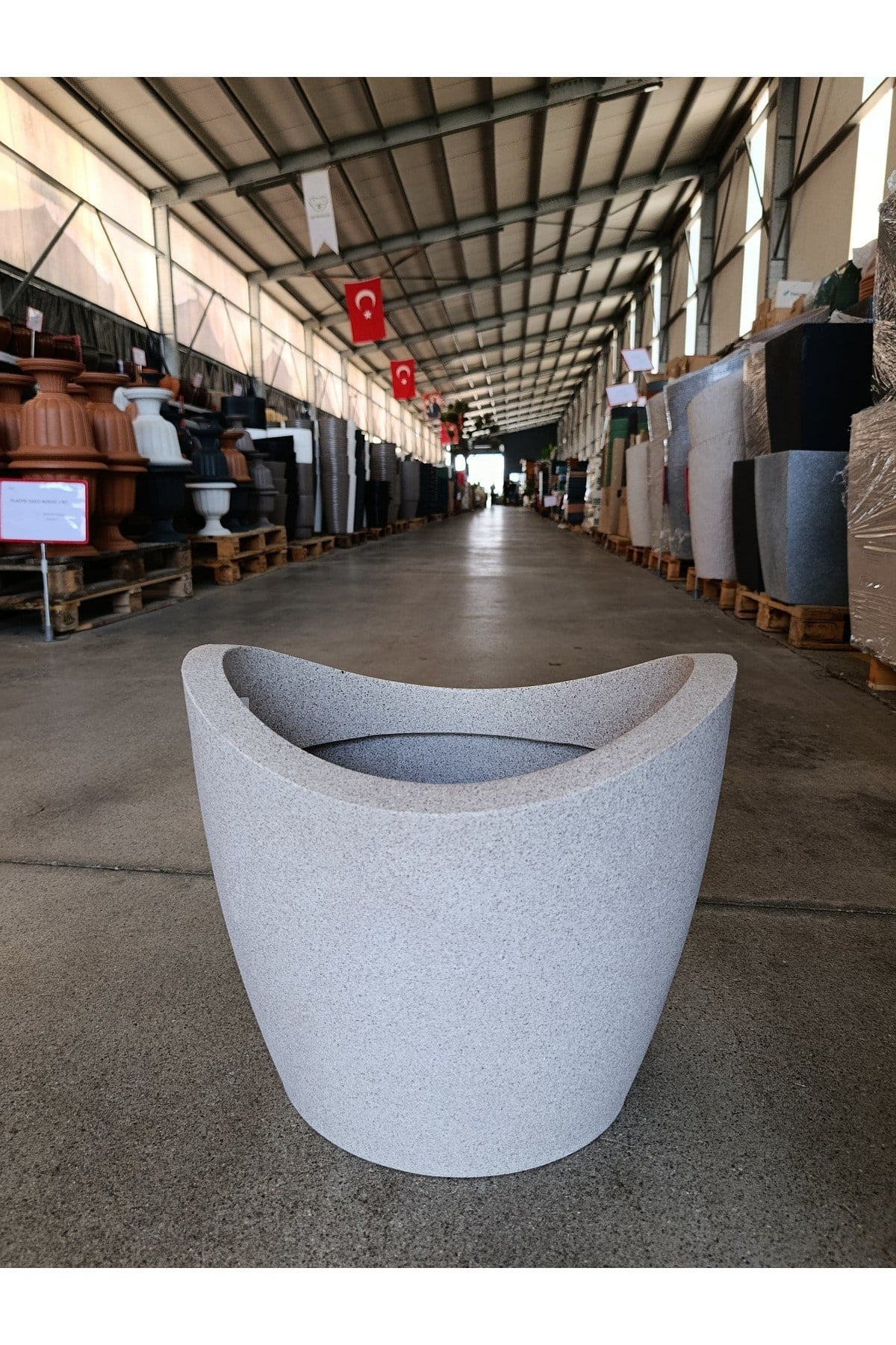 28 Litre Fiberglas Gondol Saksı