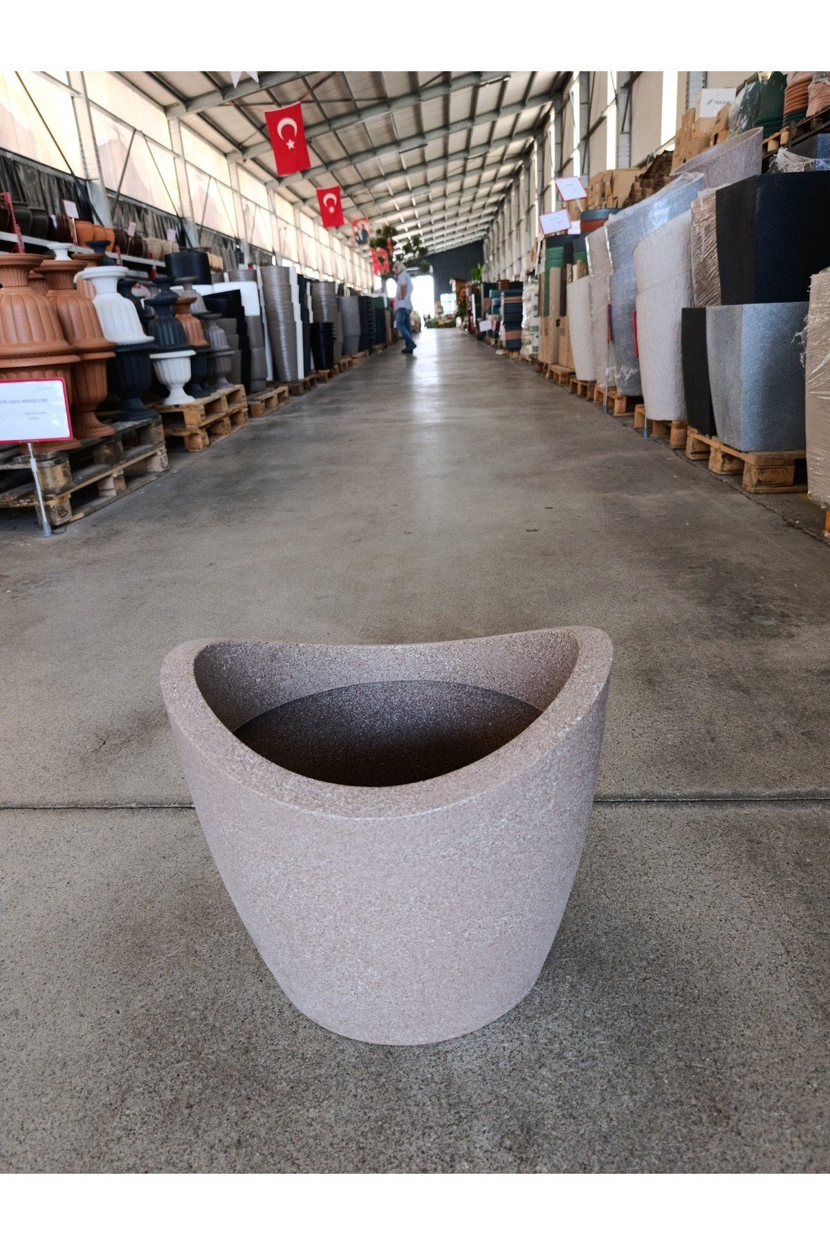 28 Litre Fiberglas Gondol Saksı