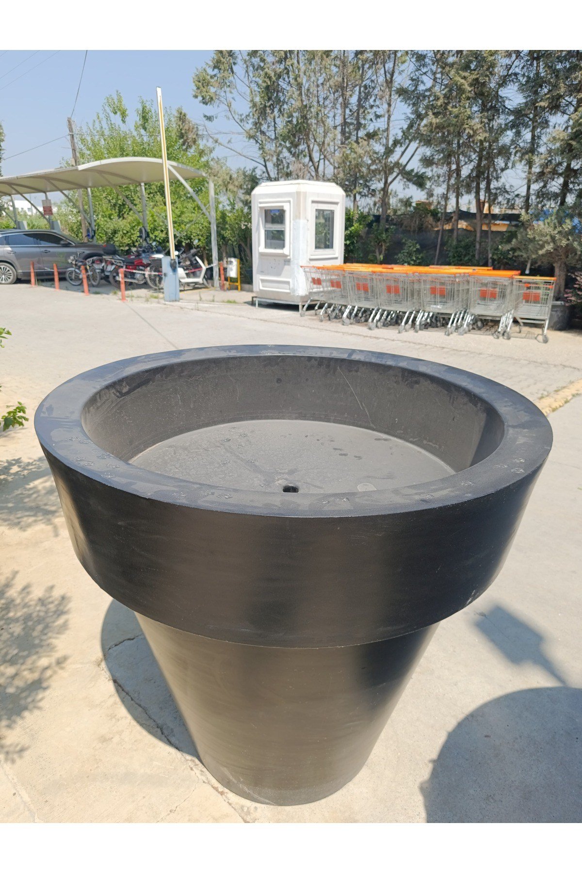 800 Litre Siyah Geniş Hacimli Dekoratif Saksı