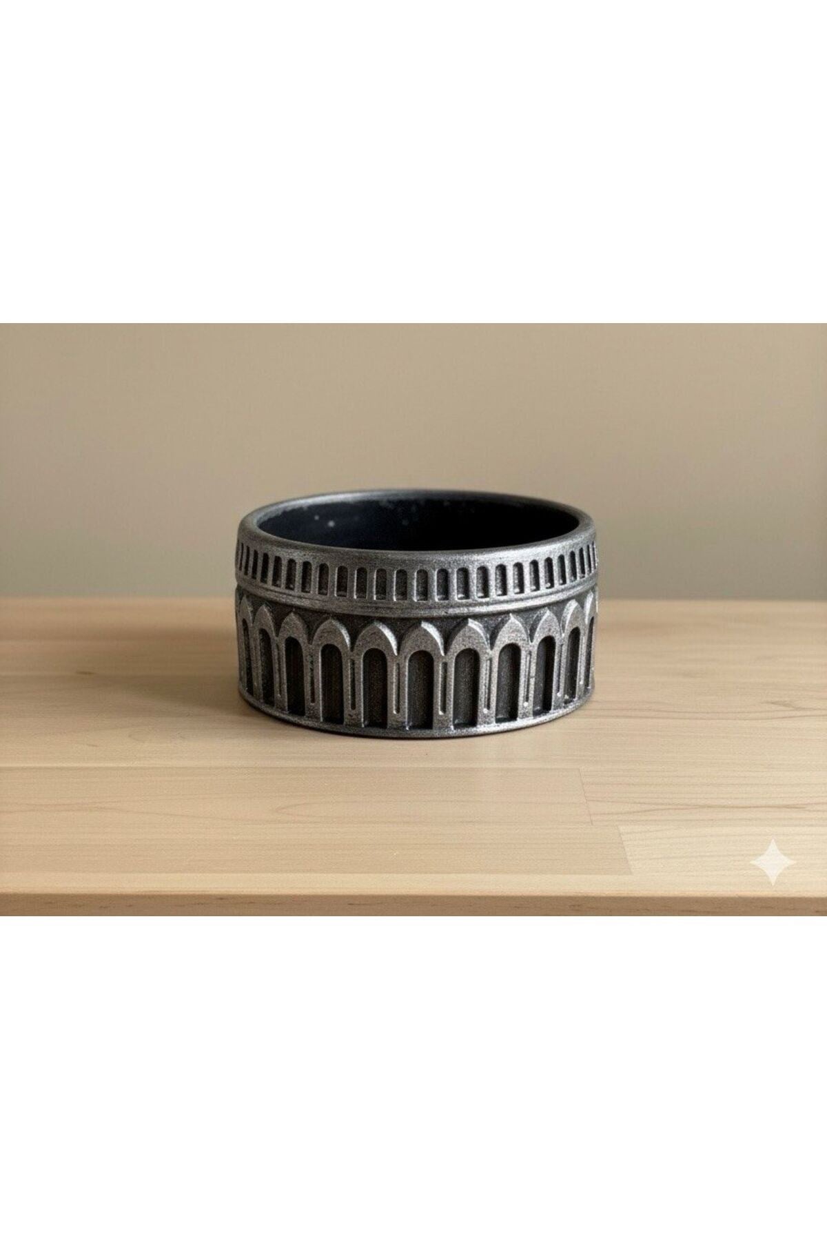 Benzersiz Roma Tasarımıyla Modern Ve Şık Metalik Koyu Gri Kolezyum Taş Saksı 20*10 (Çiçeksizdir)