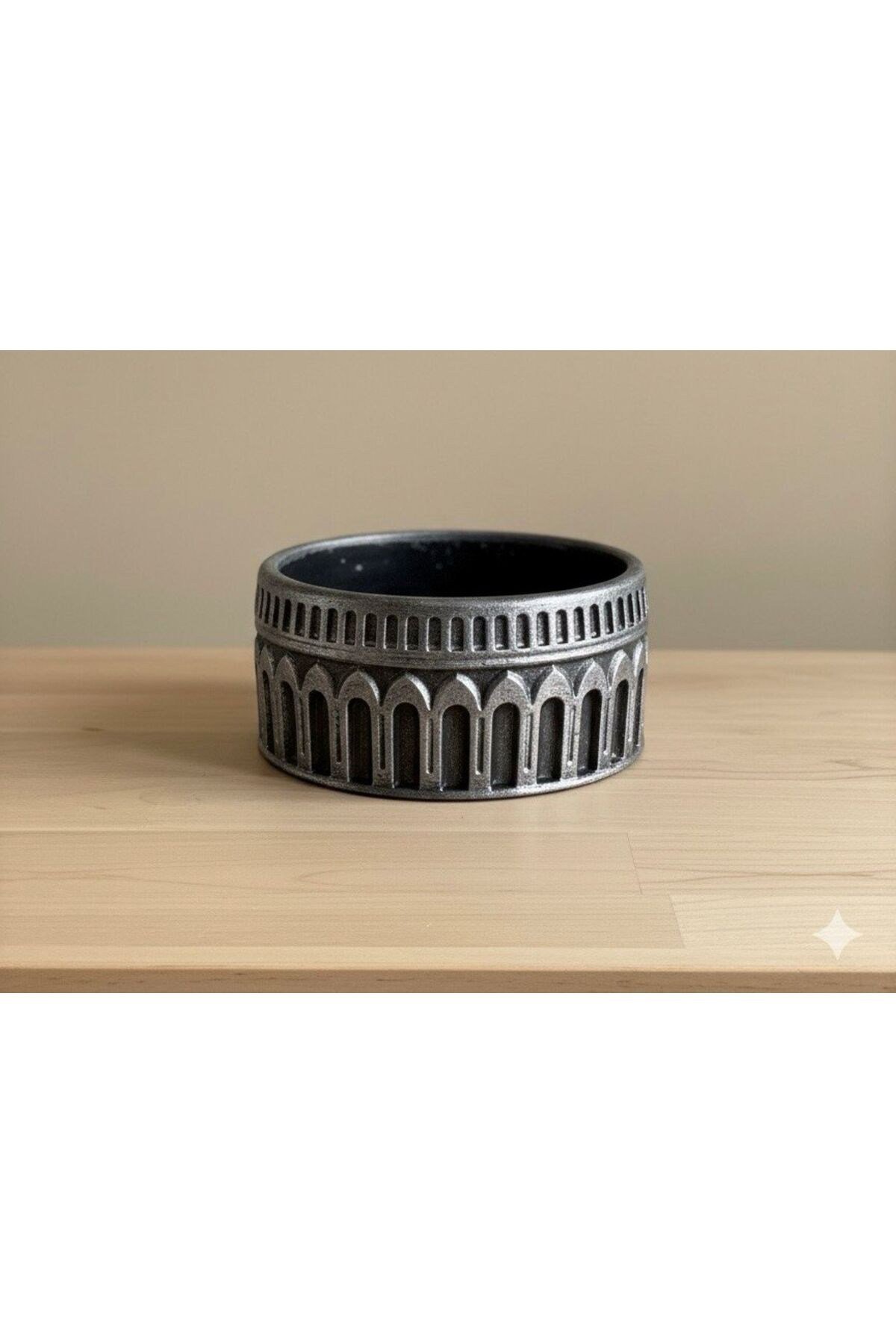 Benzersiz Roma Tasarımıyla Modern Ve Şık Metalik Koyu Gri Kolezyum Taş Saksı 20*10 (Çiçeksizdir)