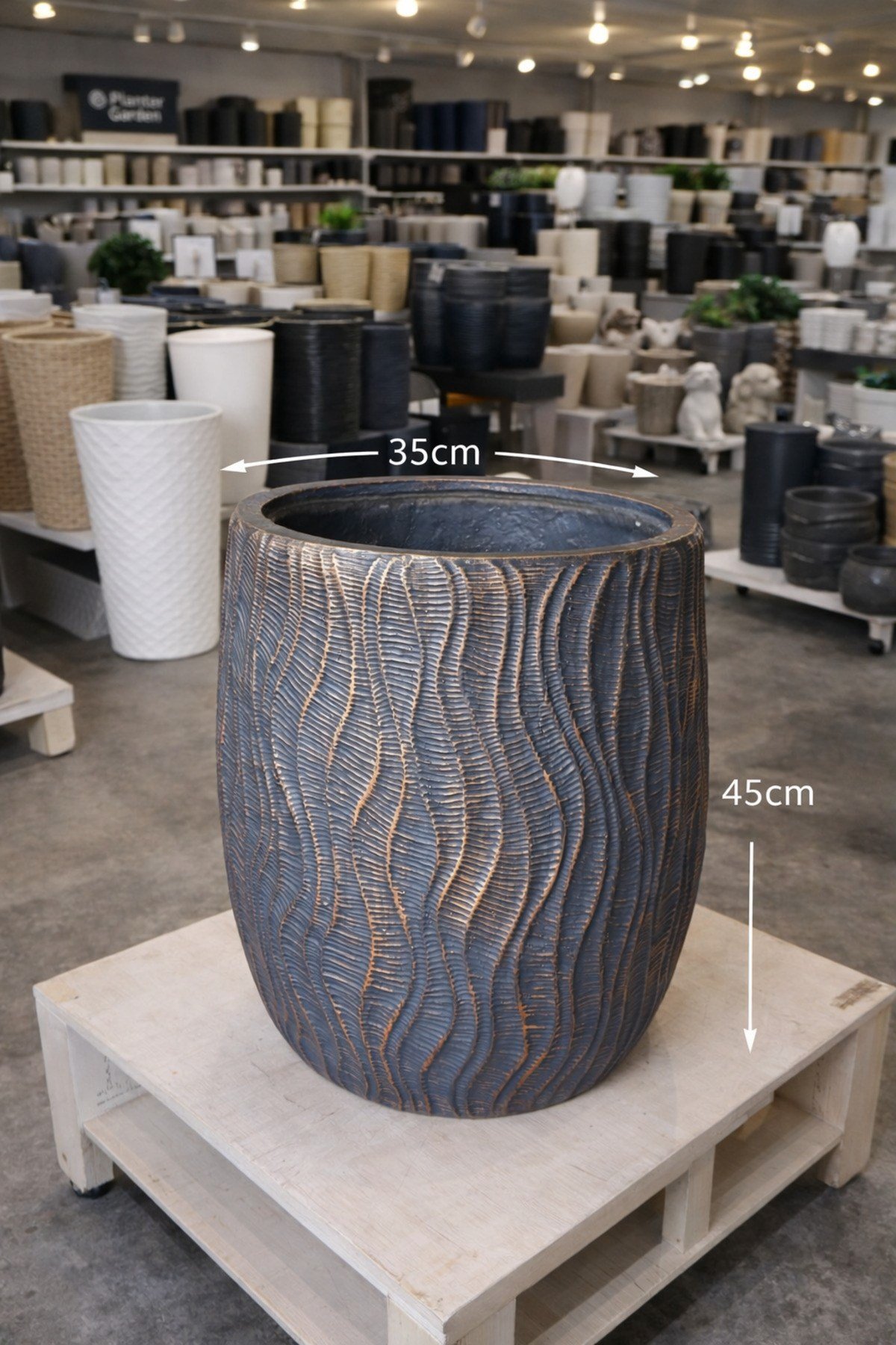 Fiberglas Dalgalı Büyük Saksı genişlik 37 cm yükseklik 47 cm