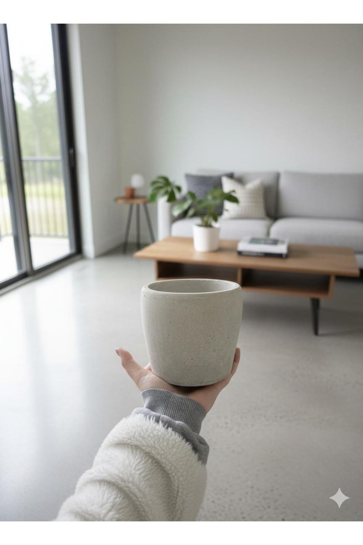 Masaüstü dekoratif beton saksı