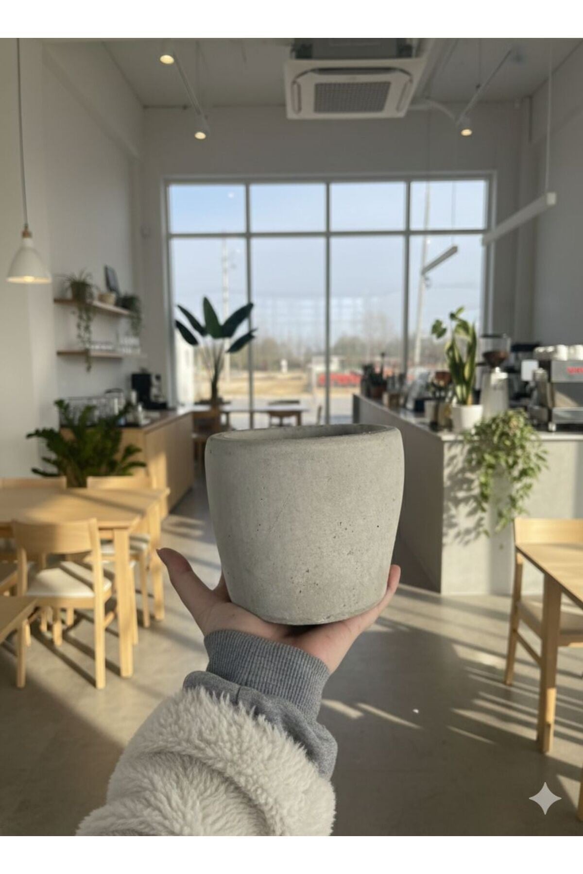 Masaüstü dekoratif beton saksı
