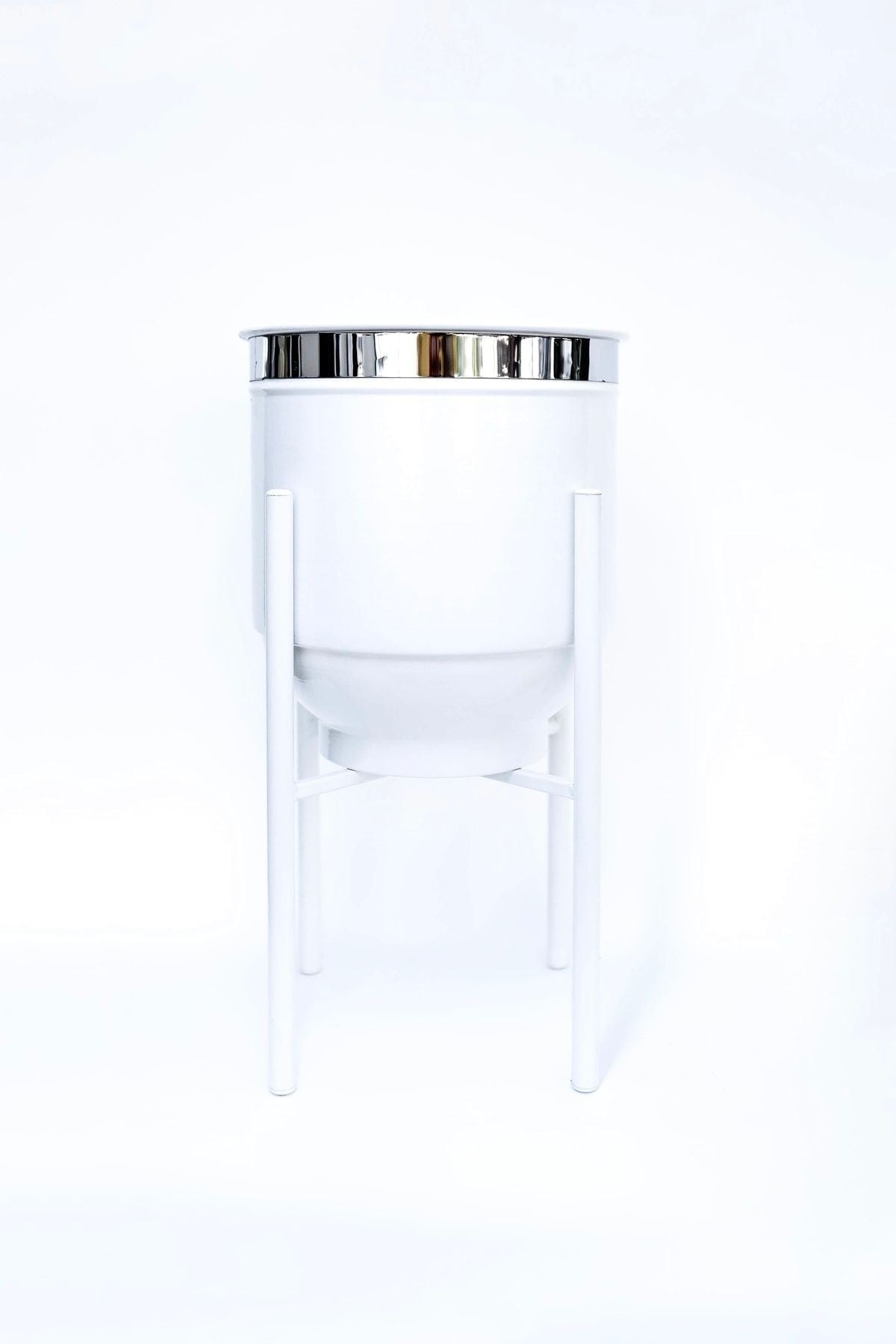 Metal Saksı Ayaklı Çiçeklik Dekoratif Beyaz Saksı Gümüş Detay Vazo Saksılık 50x30cm