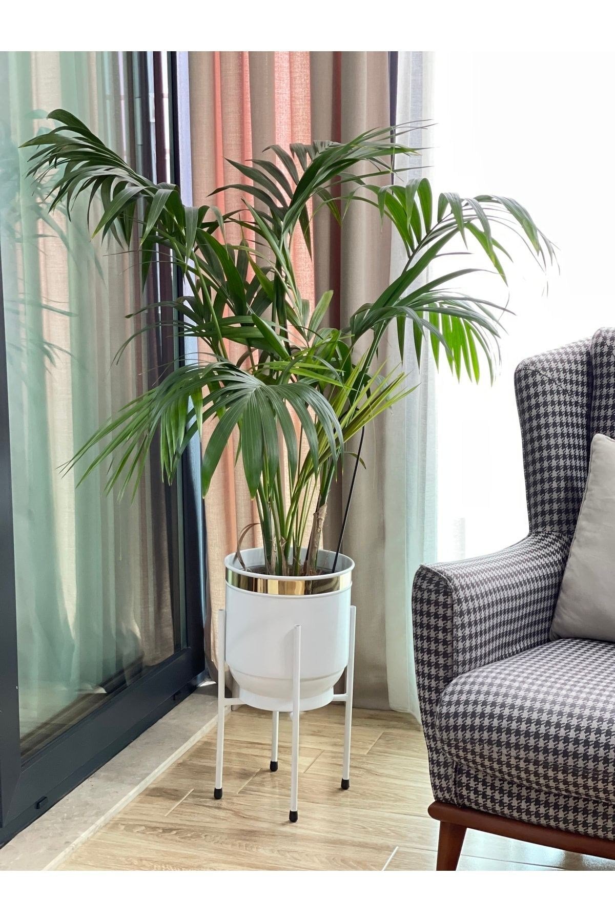 Metal Saksı Ayaklı Çiçeklik Dekoratif Beyaz Saksı Vazo Saksılık 50x30cm