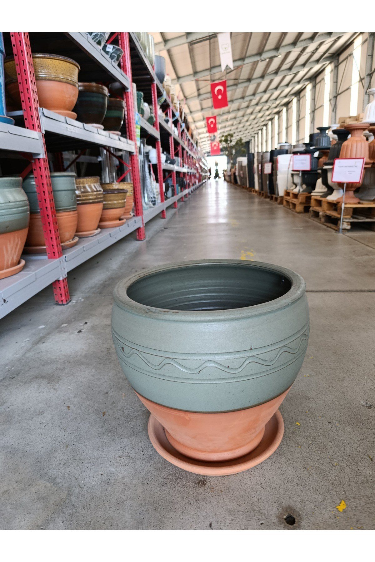 Tabaklı 50 Litre Dekoratif Taş Saksı