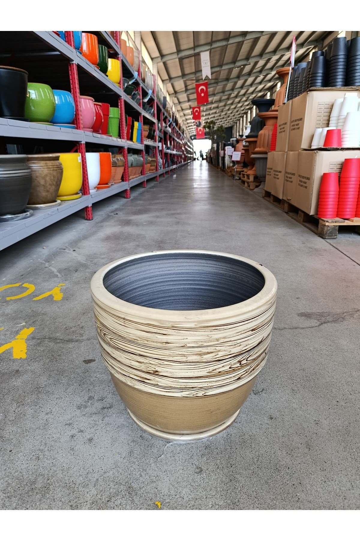 Tabaklı 60 Litre İki Renkli Taş Saksı