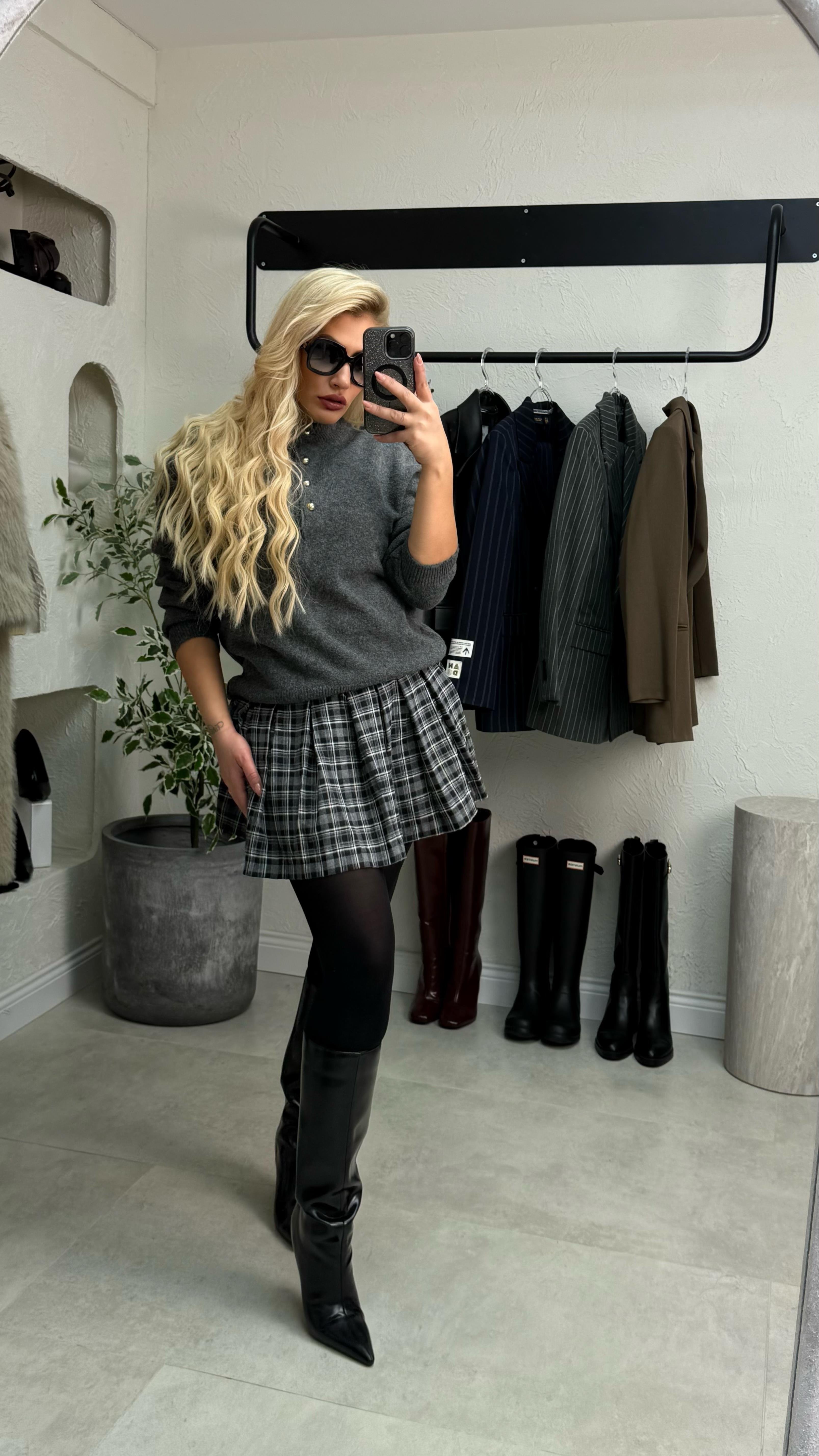 Gri Pileli Şortlu Etek