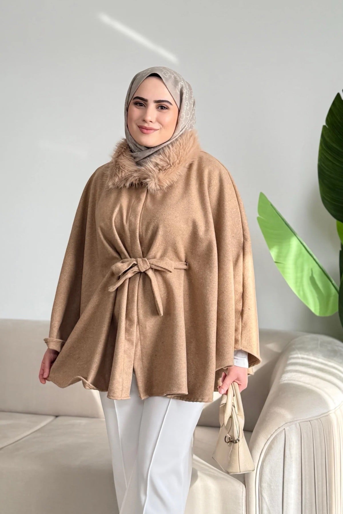 Alis Kürk Detaylı Panço | Kahve