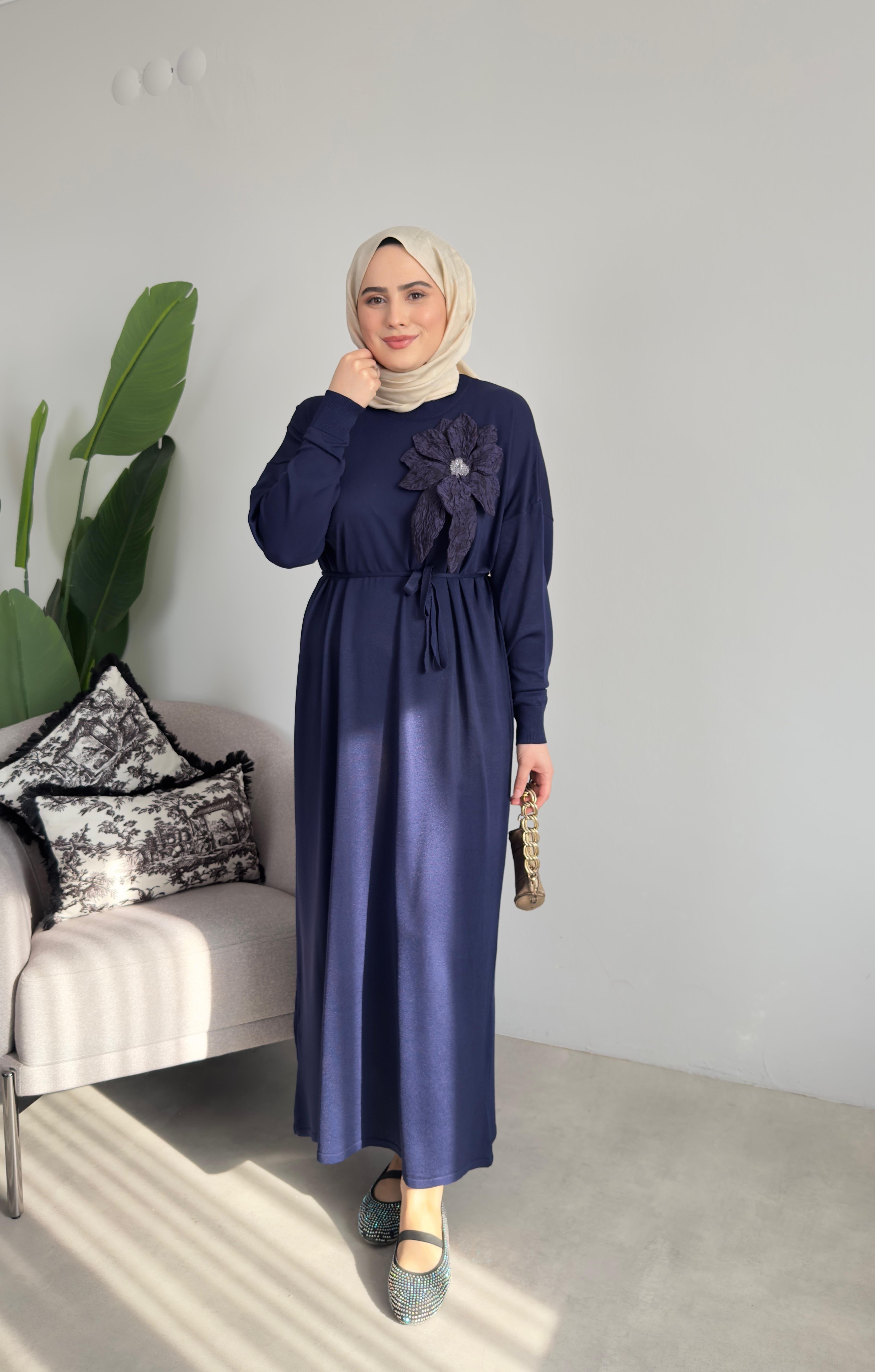Çiçek Detaylı Merserize Elbise | Lacivert
