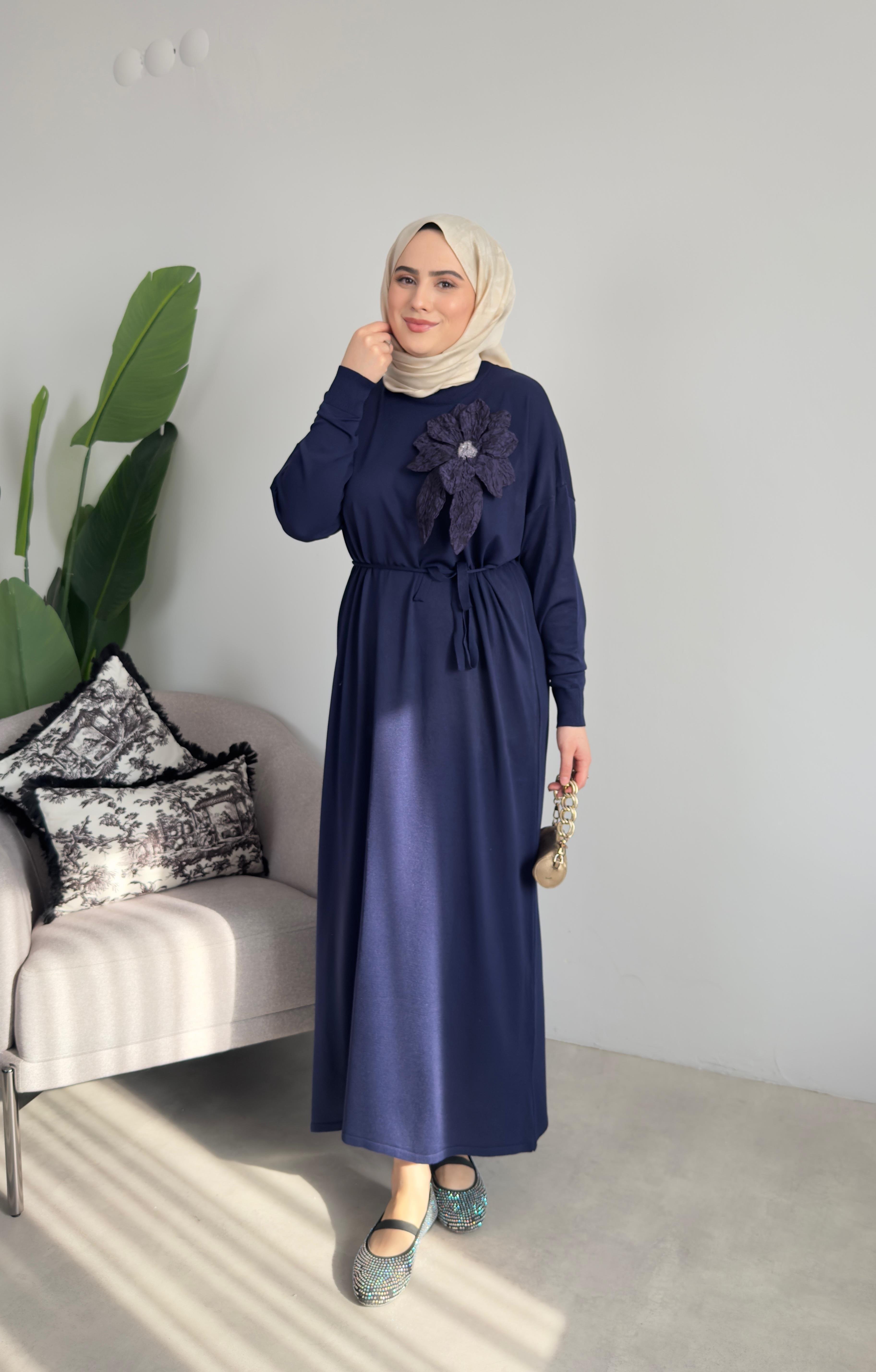 Çiçek Detaylı Merserize Elbise | Lacivert