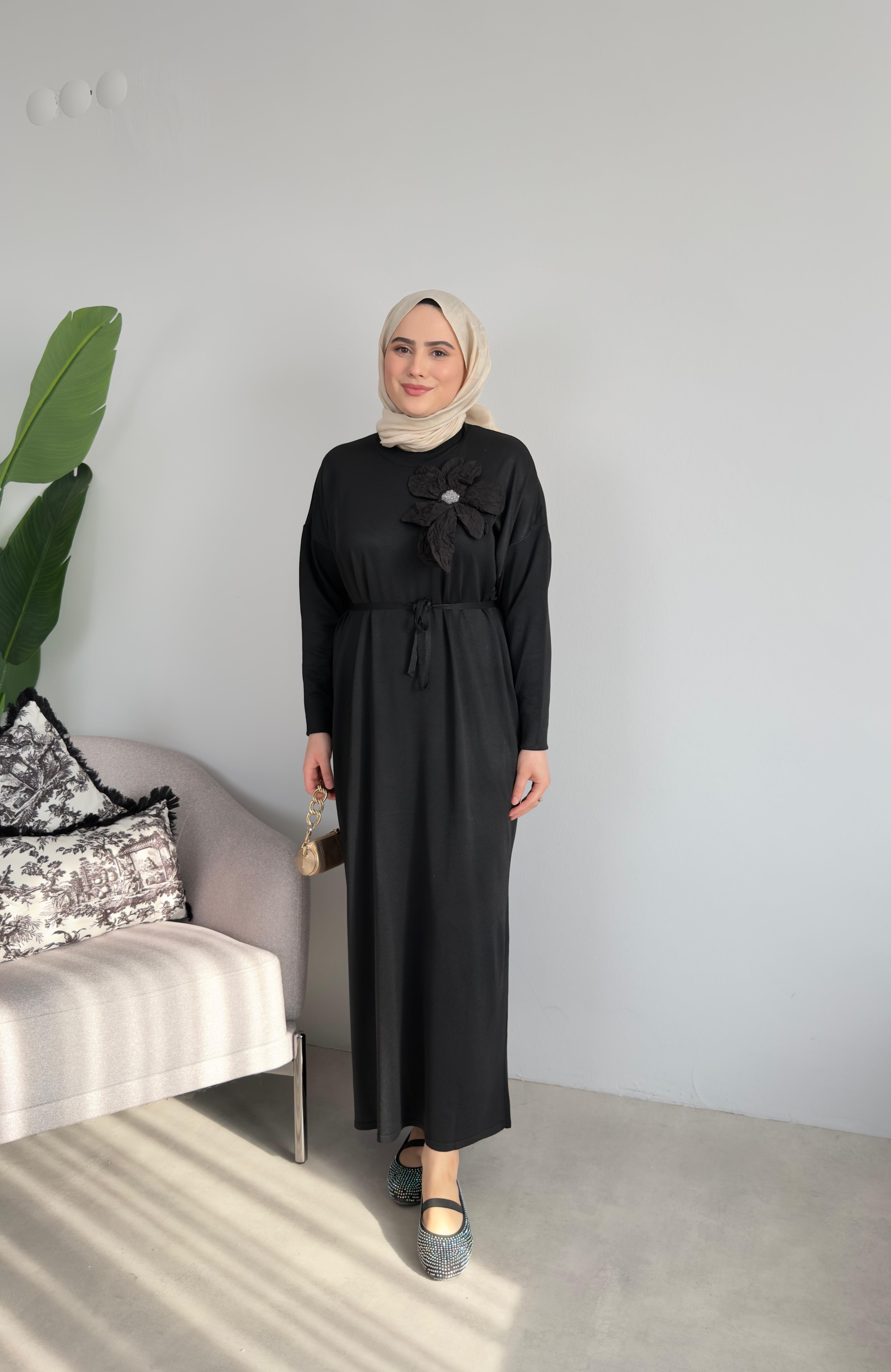 Çiçek Detaylı Merserize Elbise | Siyah