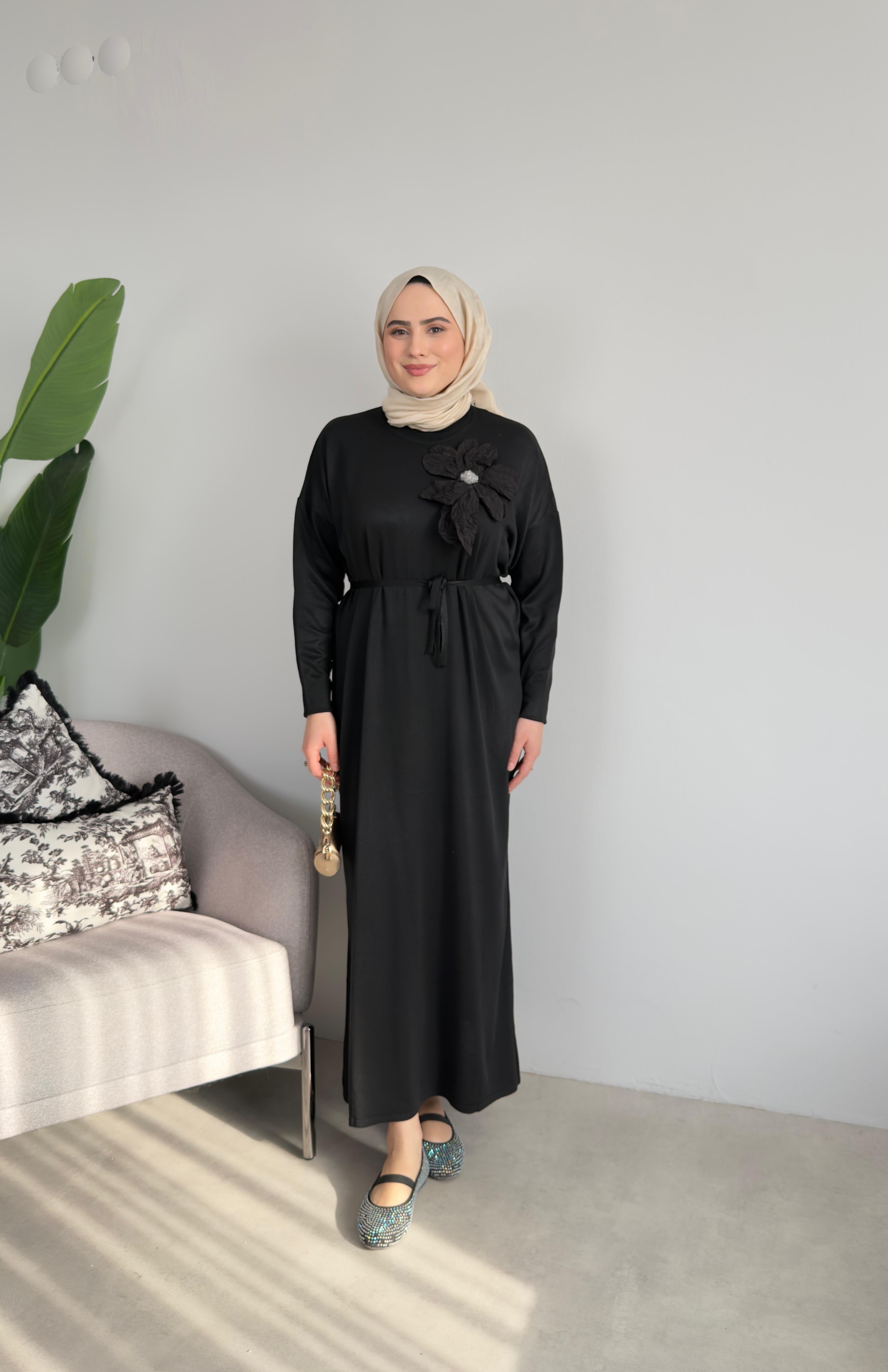 Çiçek Detaylı Merserize Elbise | Siyah