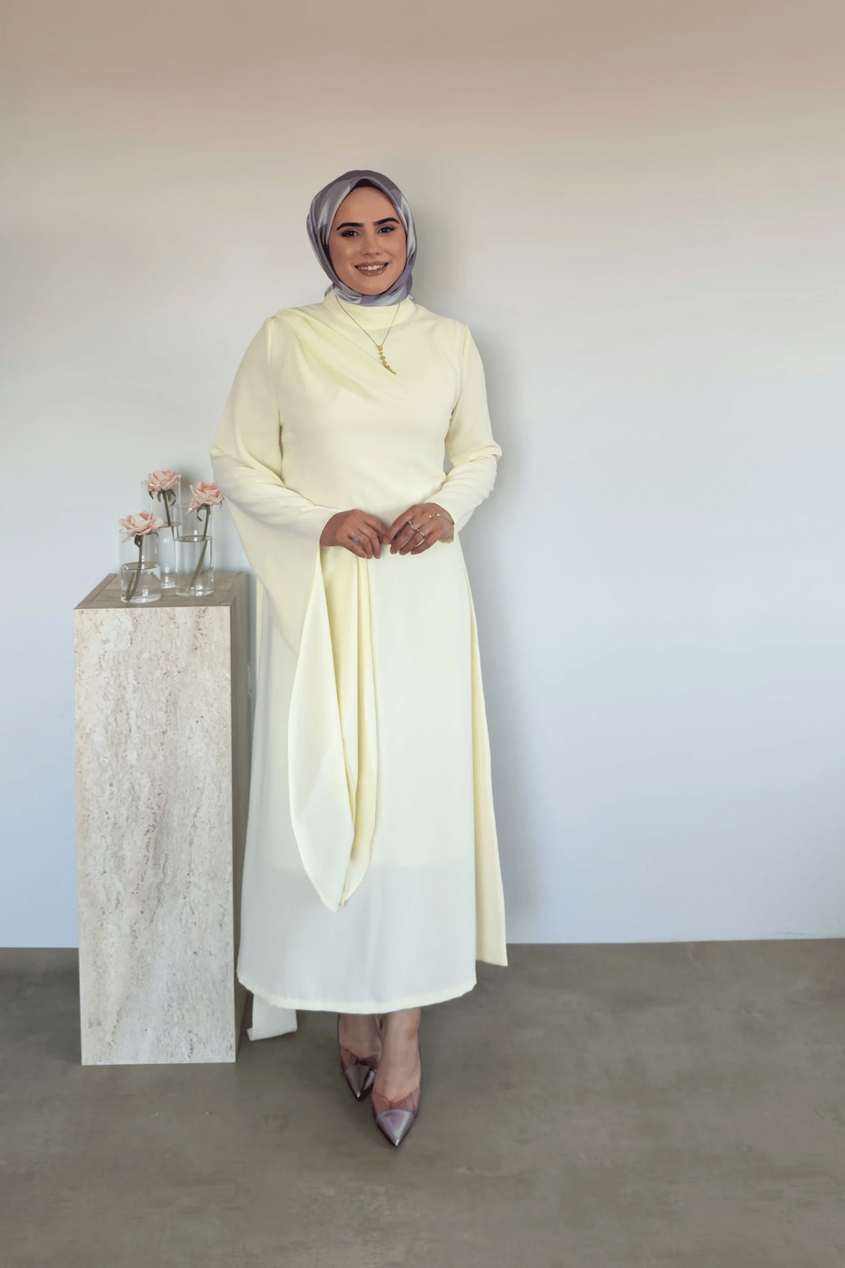 Sahra Pelerinli Elbise | Sarı