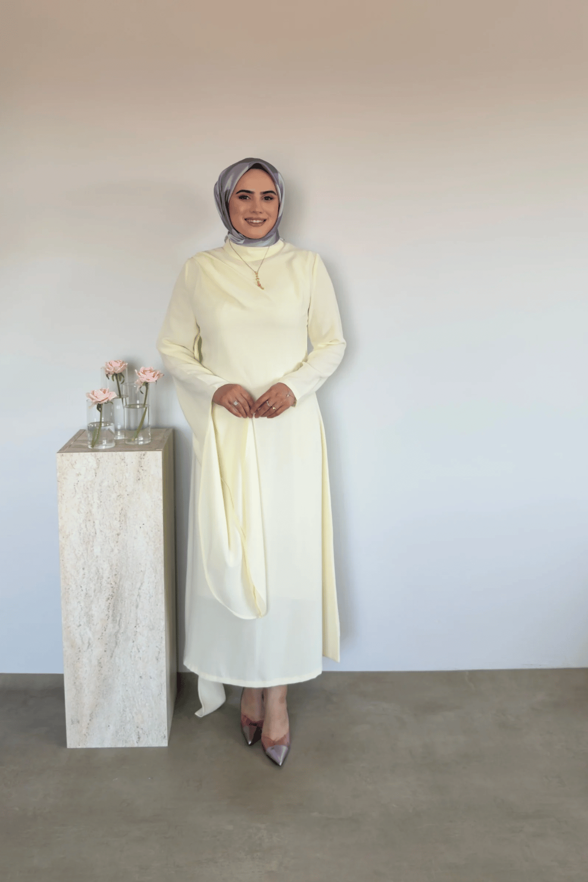 Sahra Pelerinli Elbise | Sarı