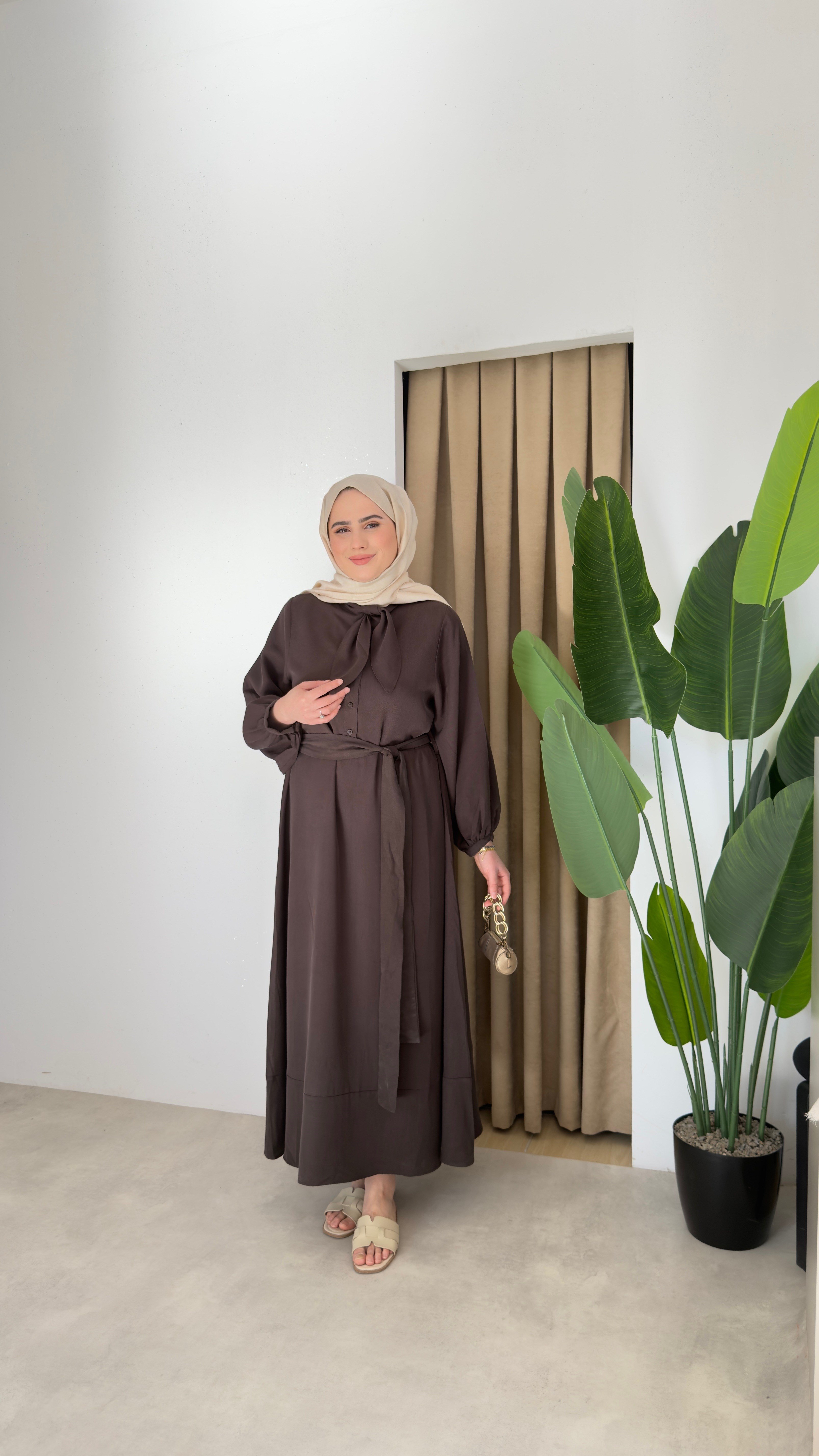 Yeni Fular Detaylı Elbise - Acı Kahve