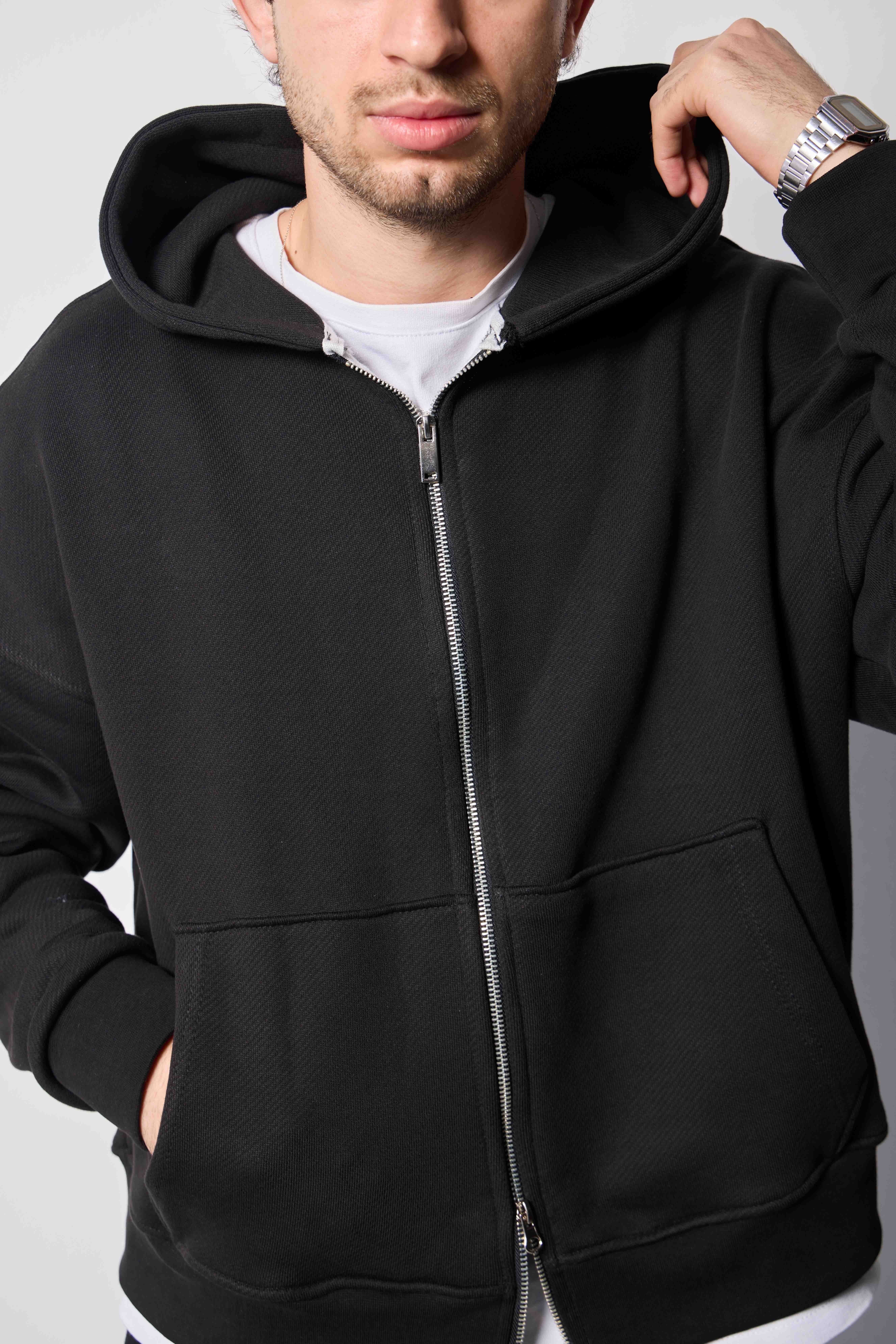 SIYAH CROPPED FIT KAPÜŞONLU SWEATSHIRT