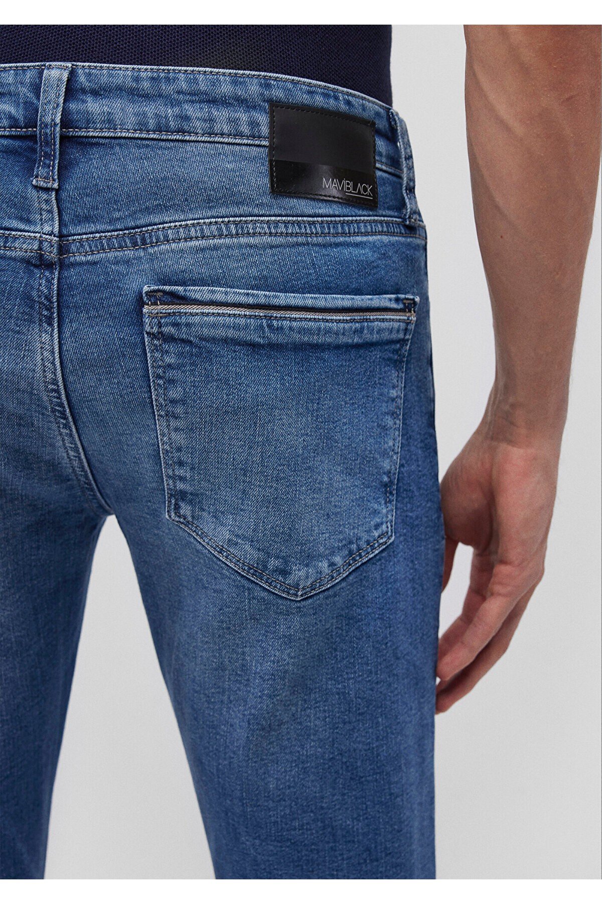 Jake Mavi Black Açık Mavi Jean Pantolon 0042287863