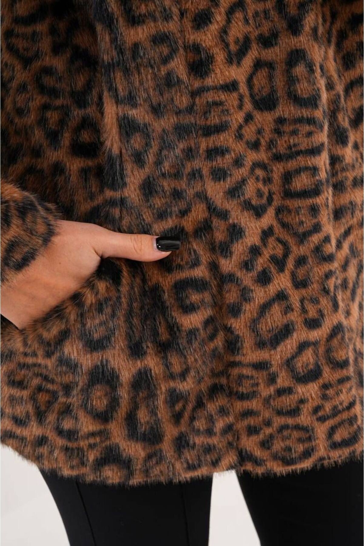 Leoparlı Kürk