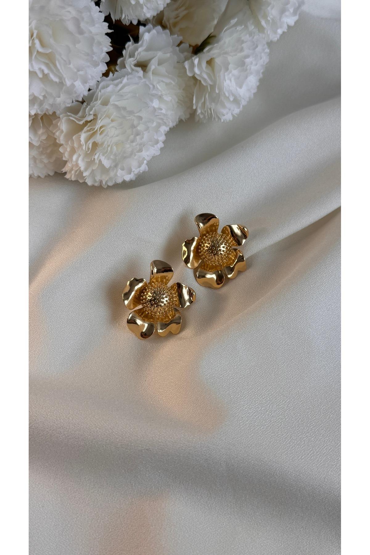Gold çiçek küpe