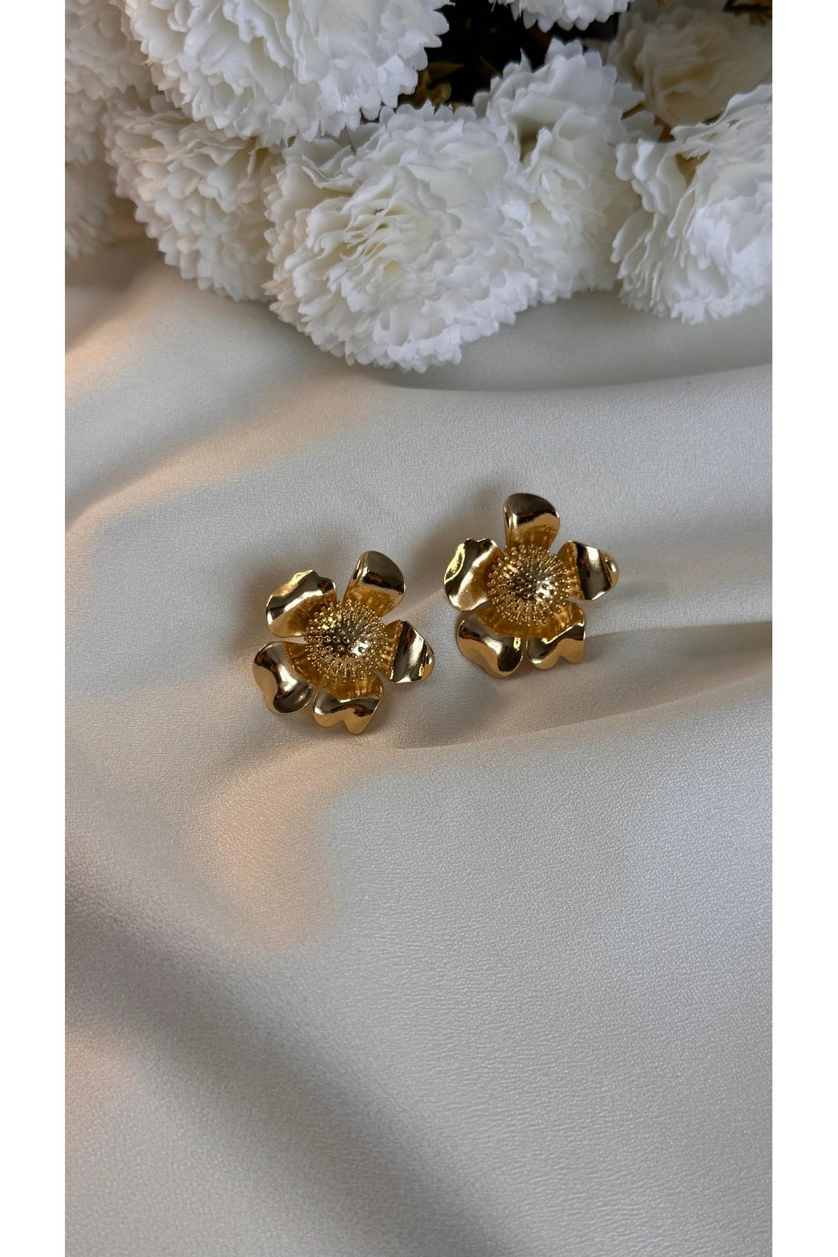 Gold çiçek küpe