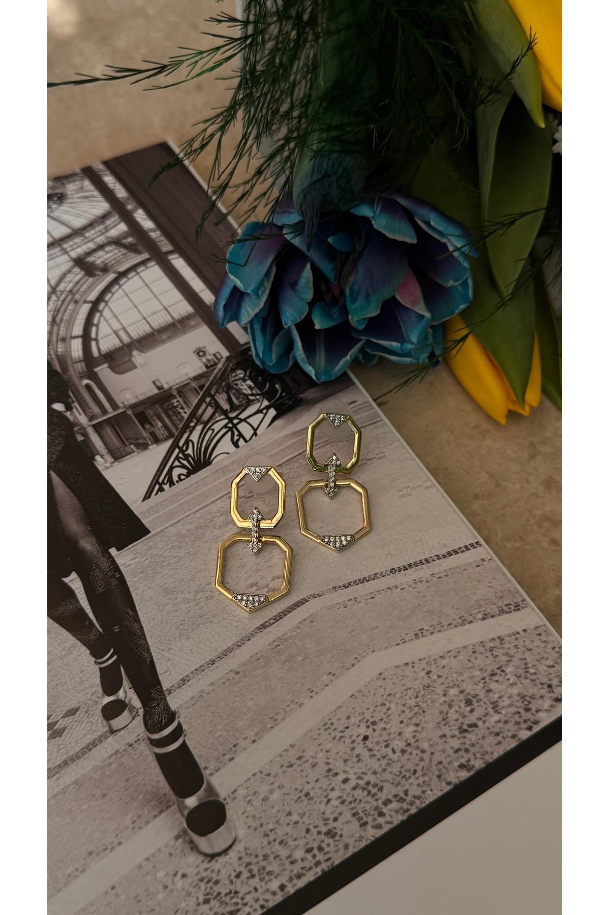 Gold pinterest küpe