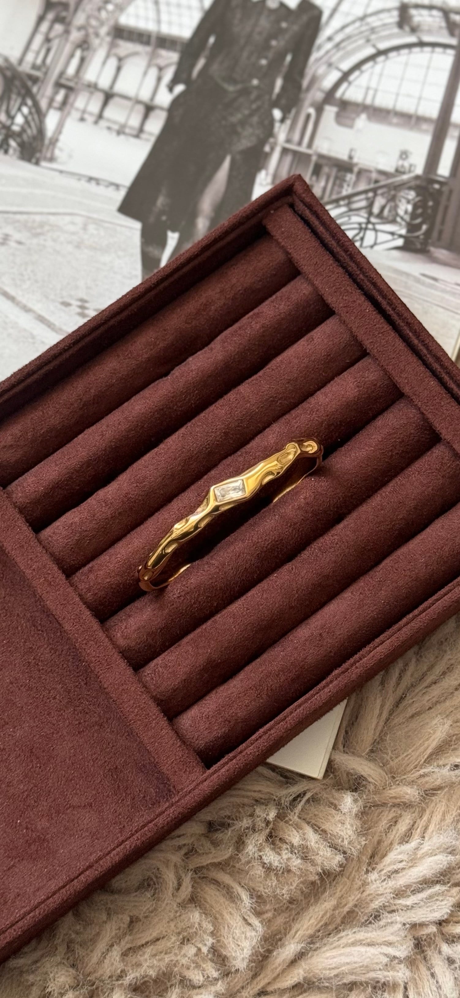 LUEUR TEK TAŞ KELEPÇE  (60MM)