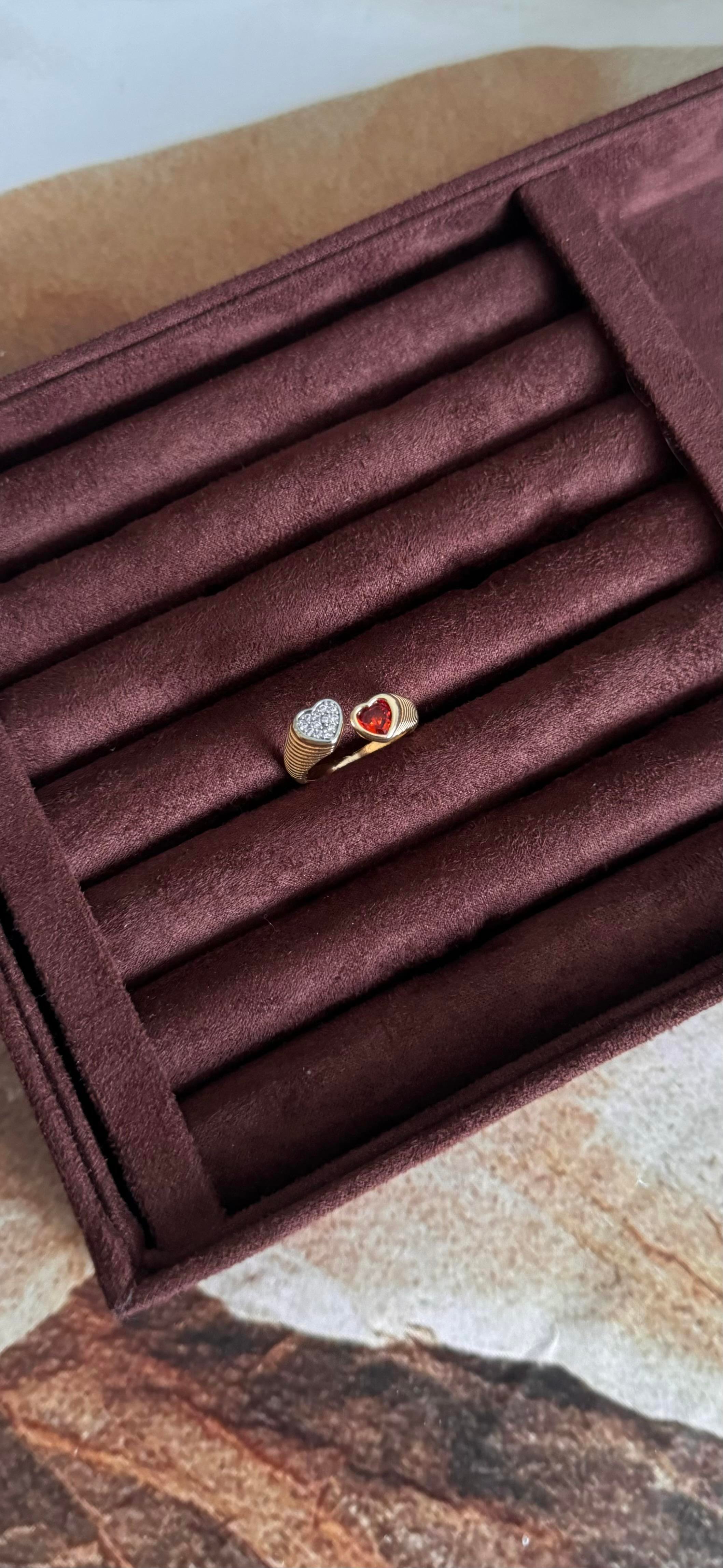 taşlı kalpli yüzük