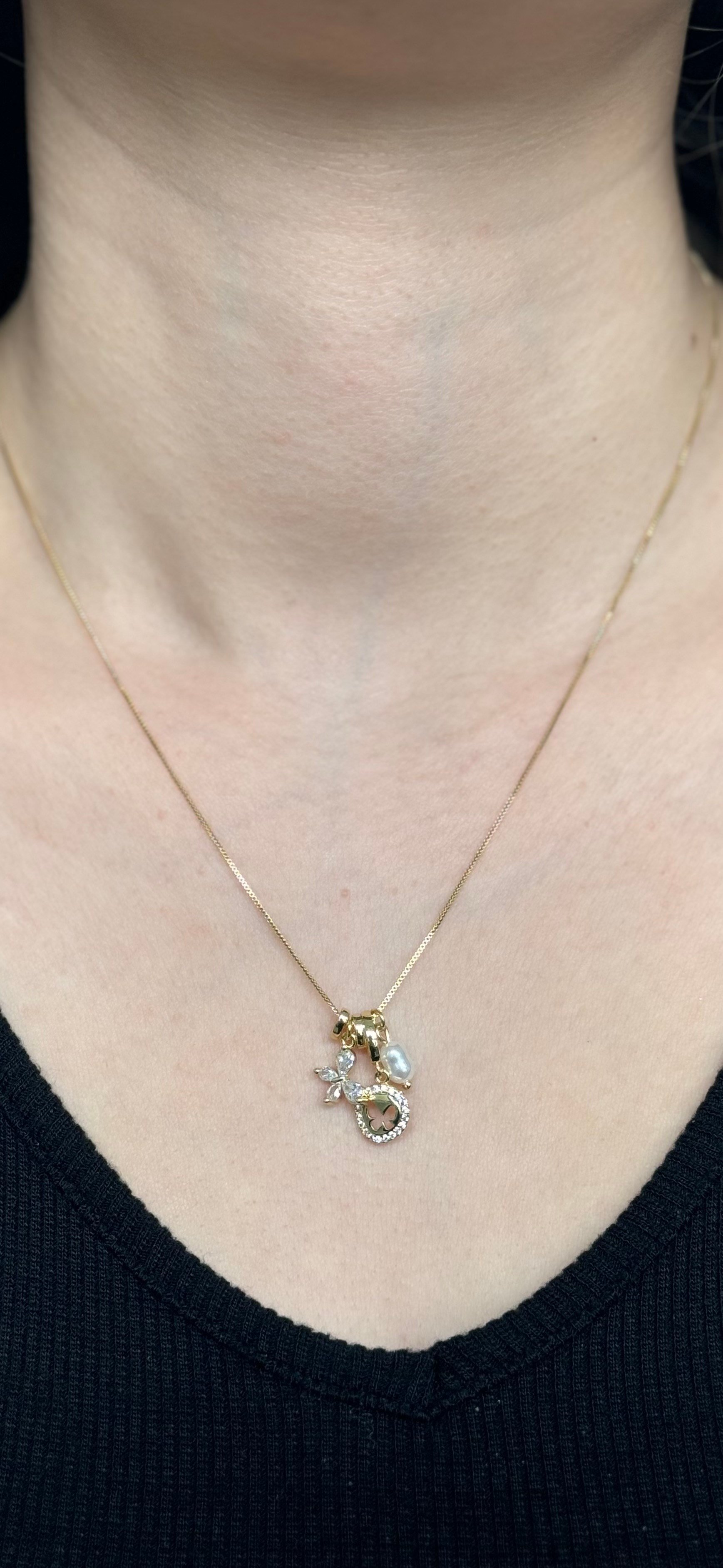 vip kelebek charm kolye
