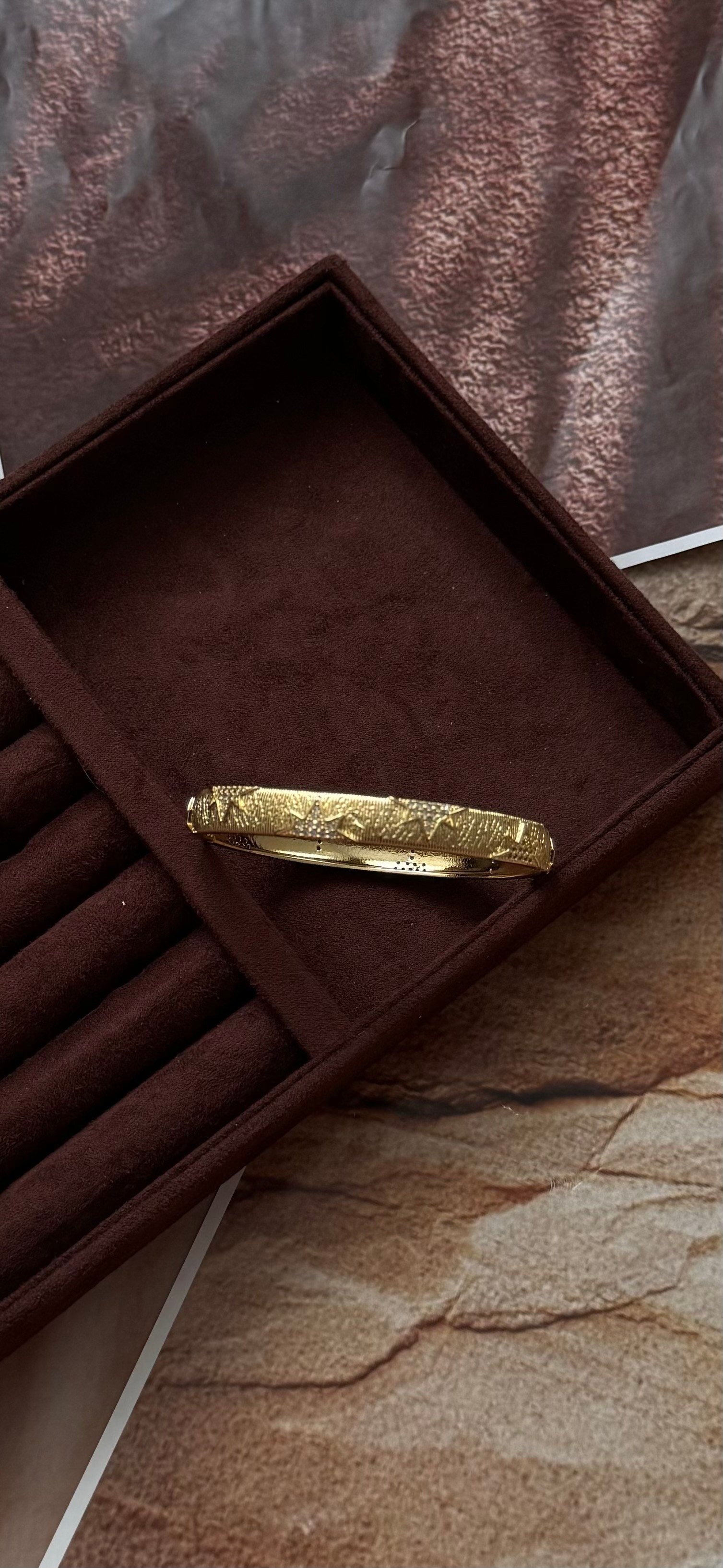 yıldız detaylı gold  kelepçe