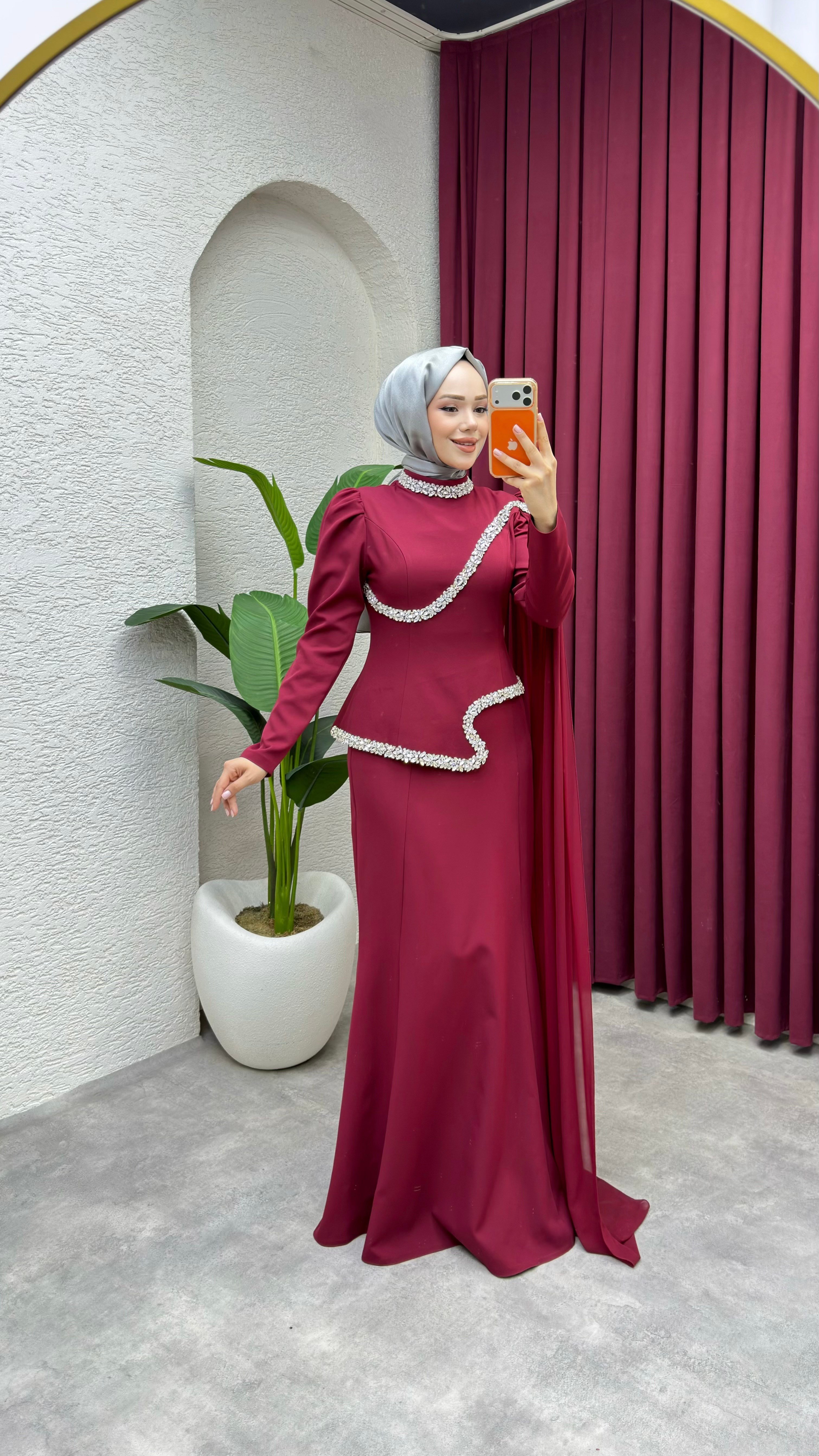 Yasmin Pelerinli Balık Abiye 1021 Bordo
