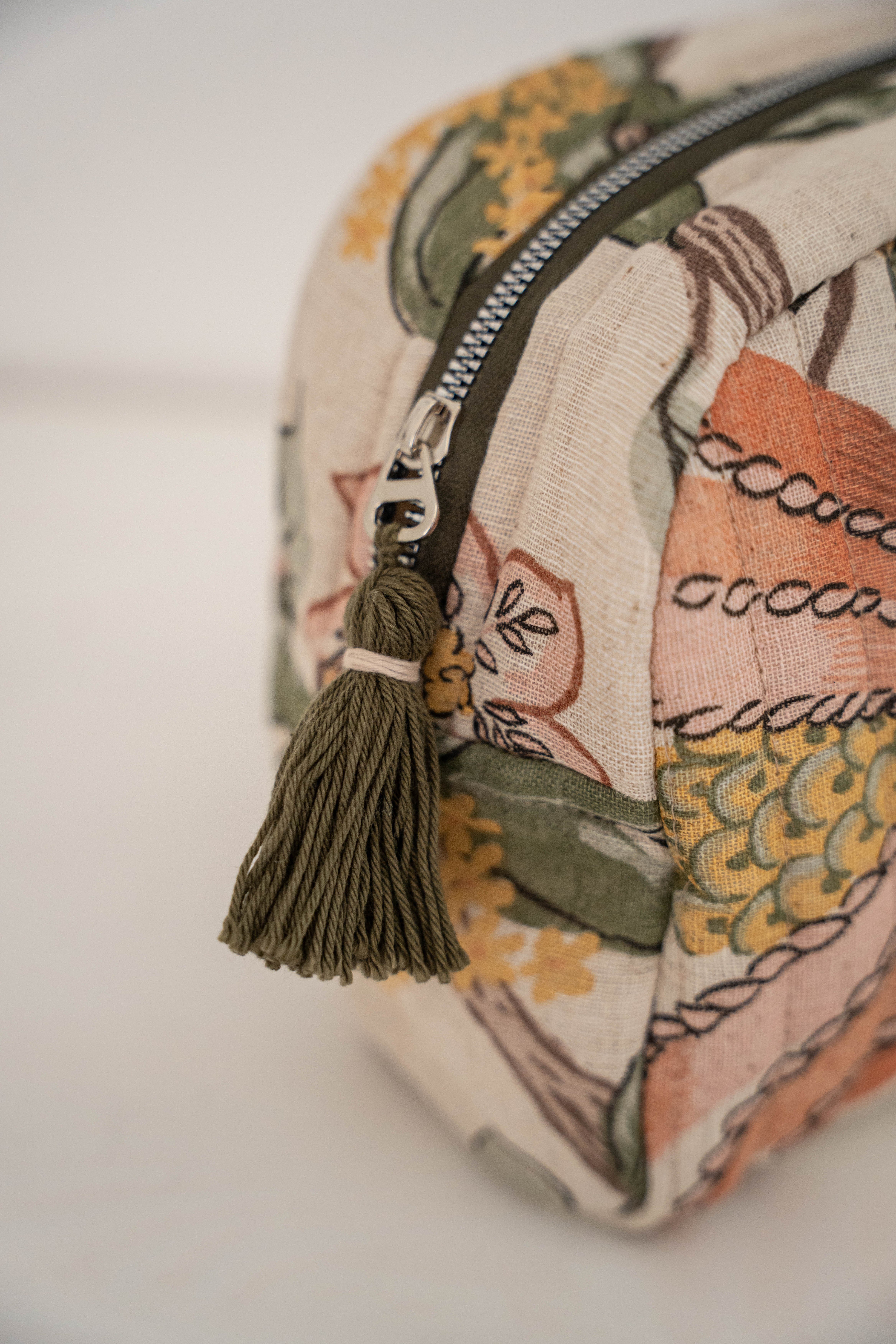 DESENLİ KETEN MAKYAJ ÇANTASI & CLUTCH