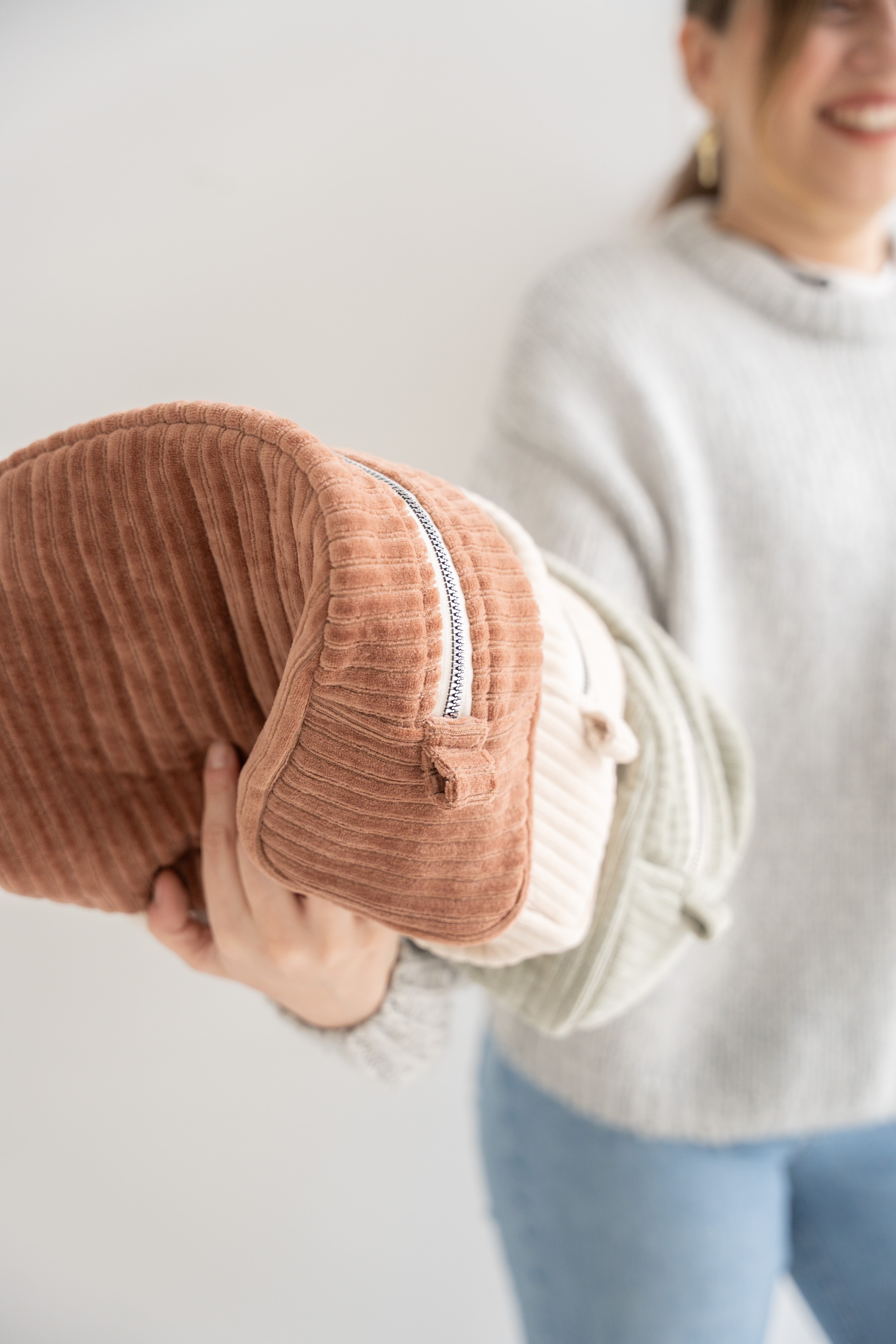 ORGANİK PAMUK KADİFE MAKYAJ ÇANTASI & CLUTCH – TARÇIN