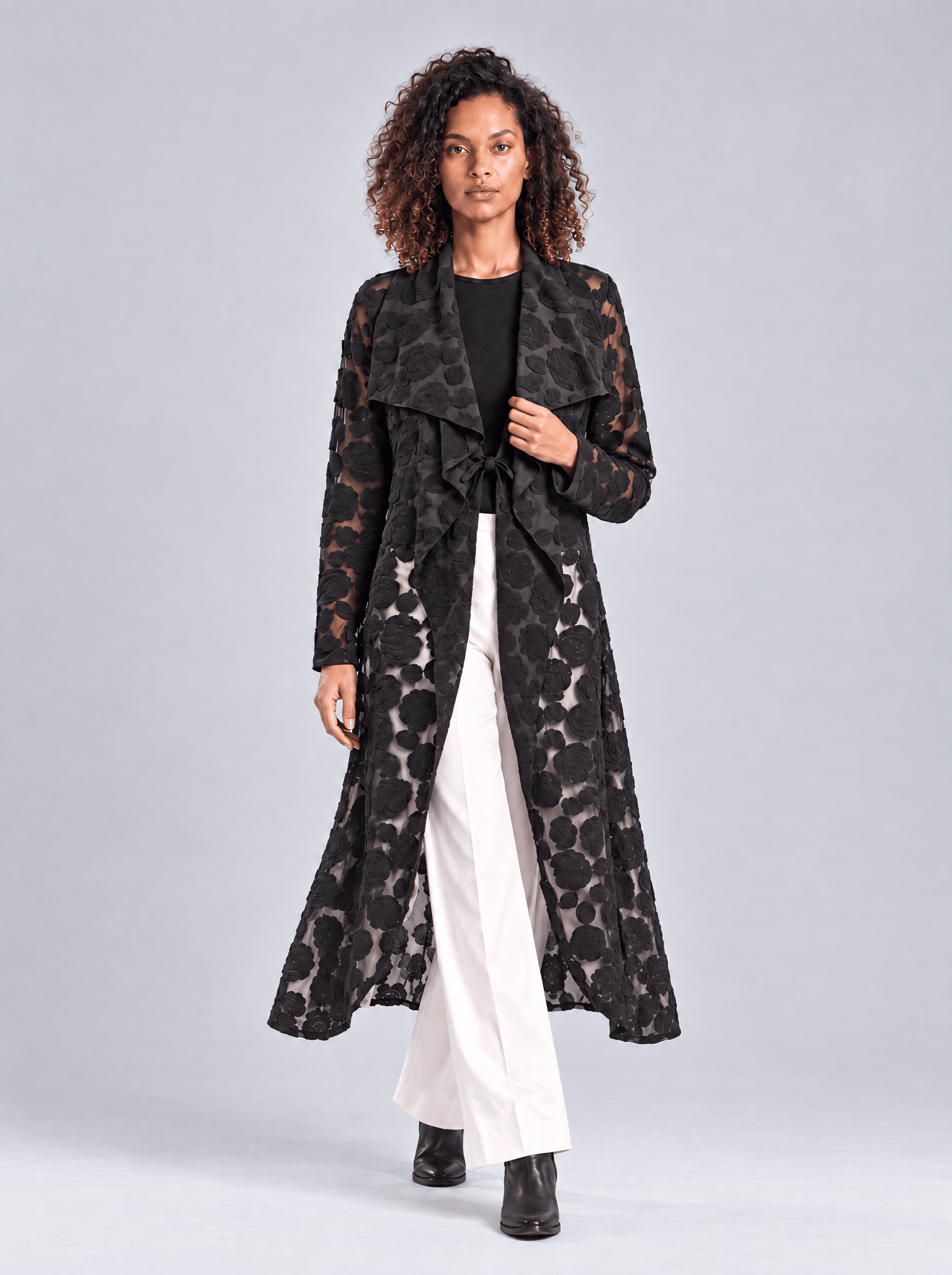 Bold & Young Kadın Gül Desenli Beli İçten İpli Yün Karışımlı Uzun Cardigan Siyah Ceket