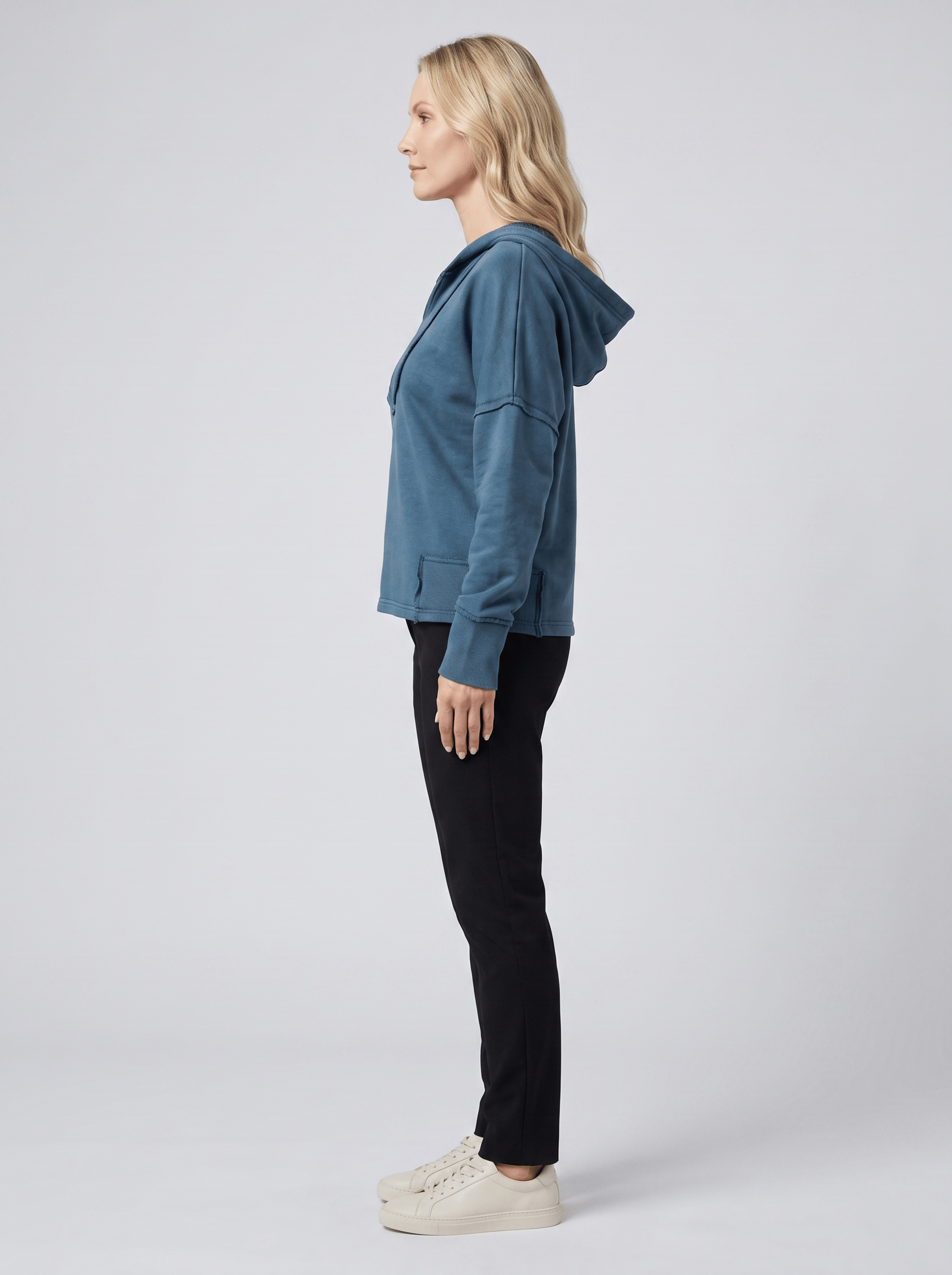 Bold & Young Kadın Petrol Mavisi V Yaka Dikiş Detaylı Parça Boya Yıkama Efektli %100 Pamuk Kapüşonlu Sweatshirt