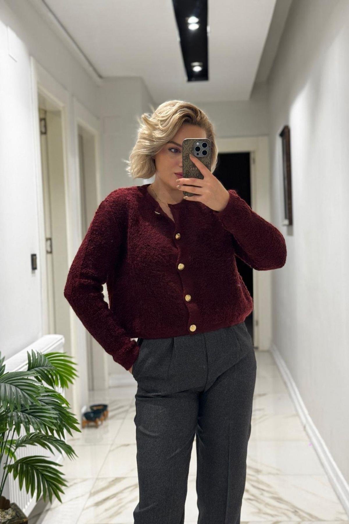 Bordo Gold Düğme Detaylı Kadın Hırka