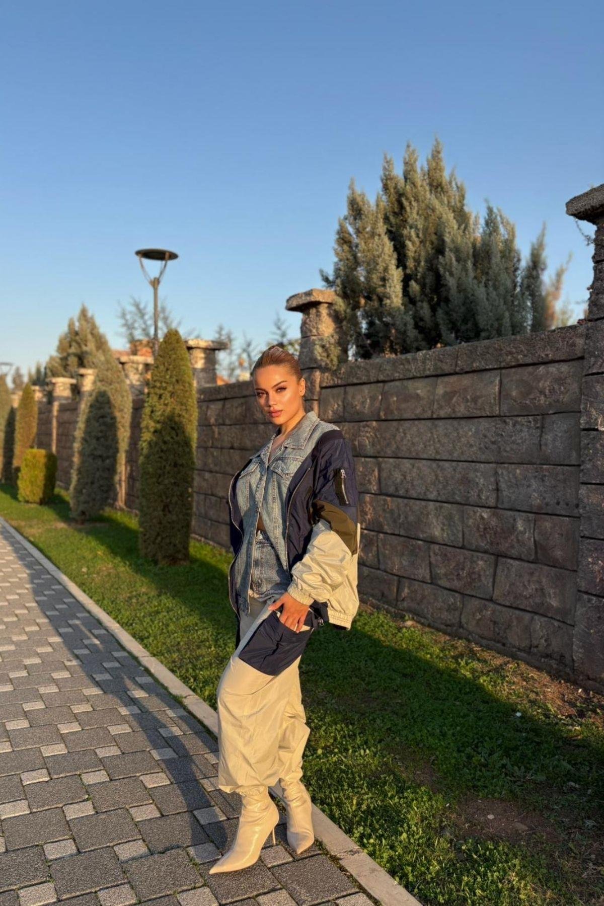 Denim Detaylı Takım – By Seda ALTAŞ