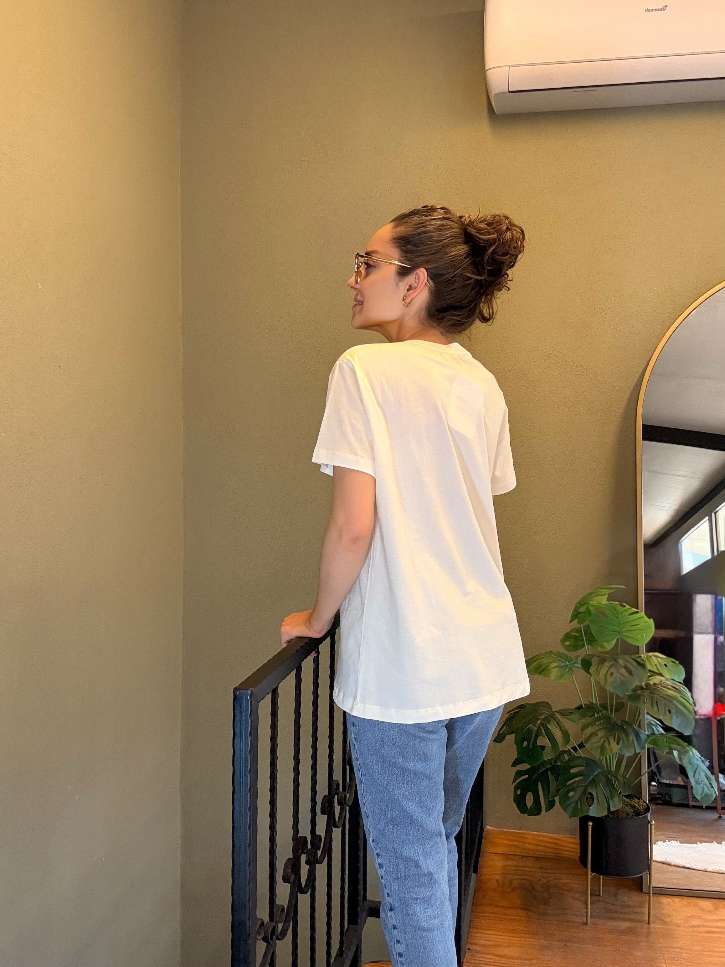 Ekru Becoming Baskılı Tişört