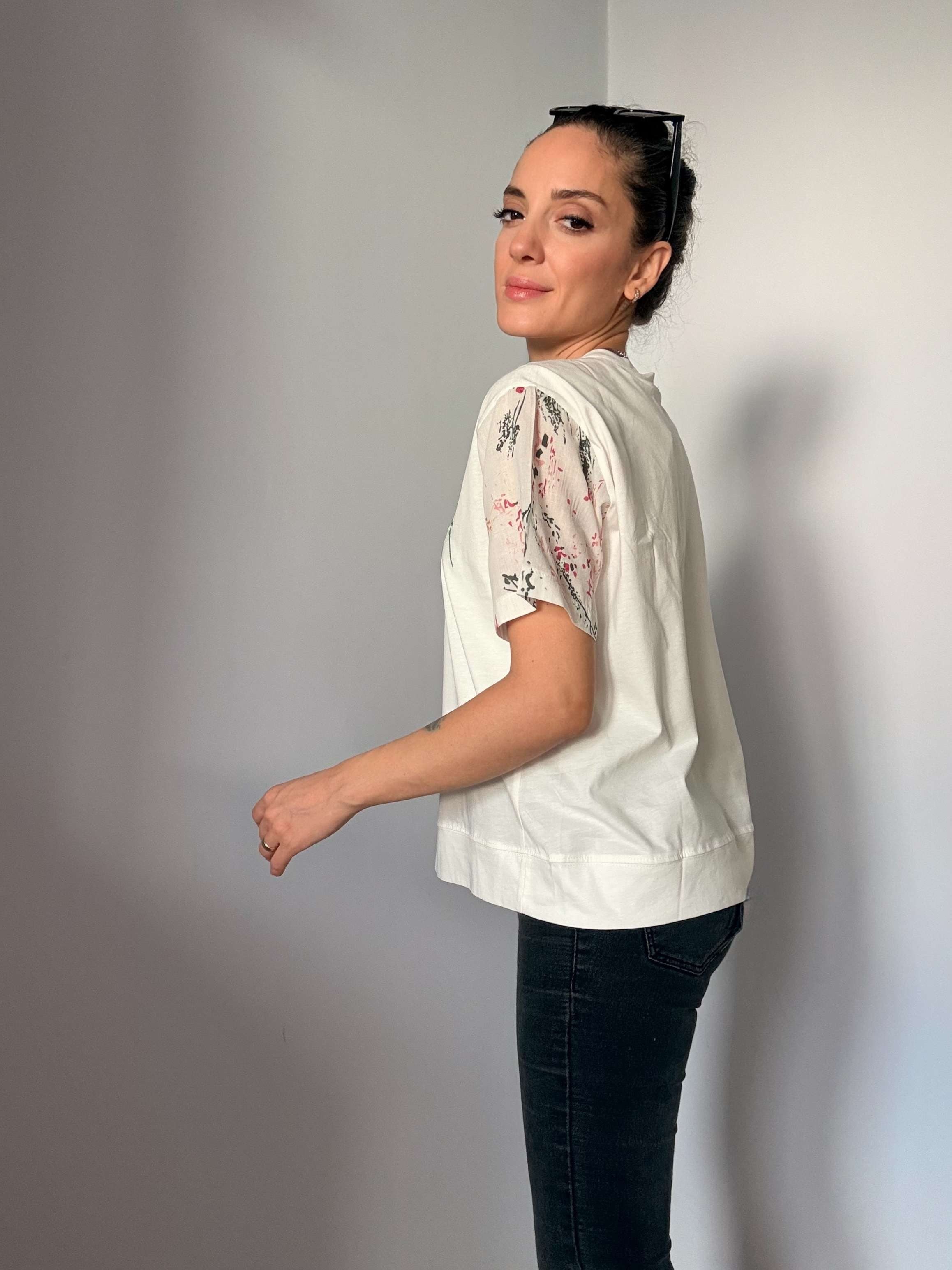 Ekru Flower Baskılı Tişört