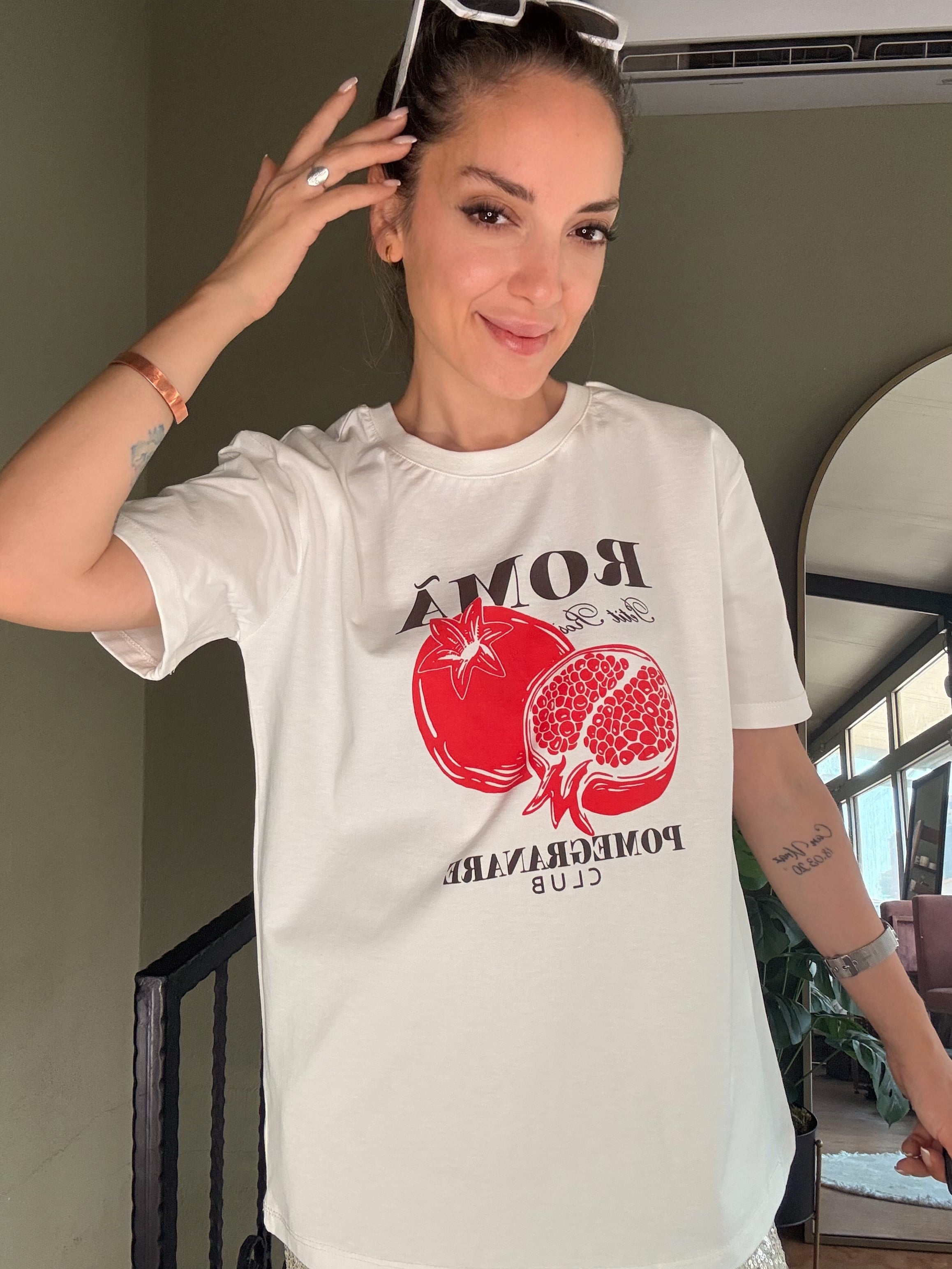 Ekru Roma Pomegranare Baskılı Tişört