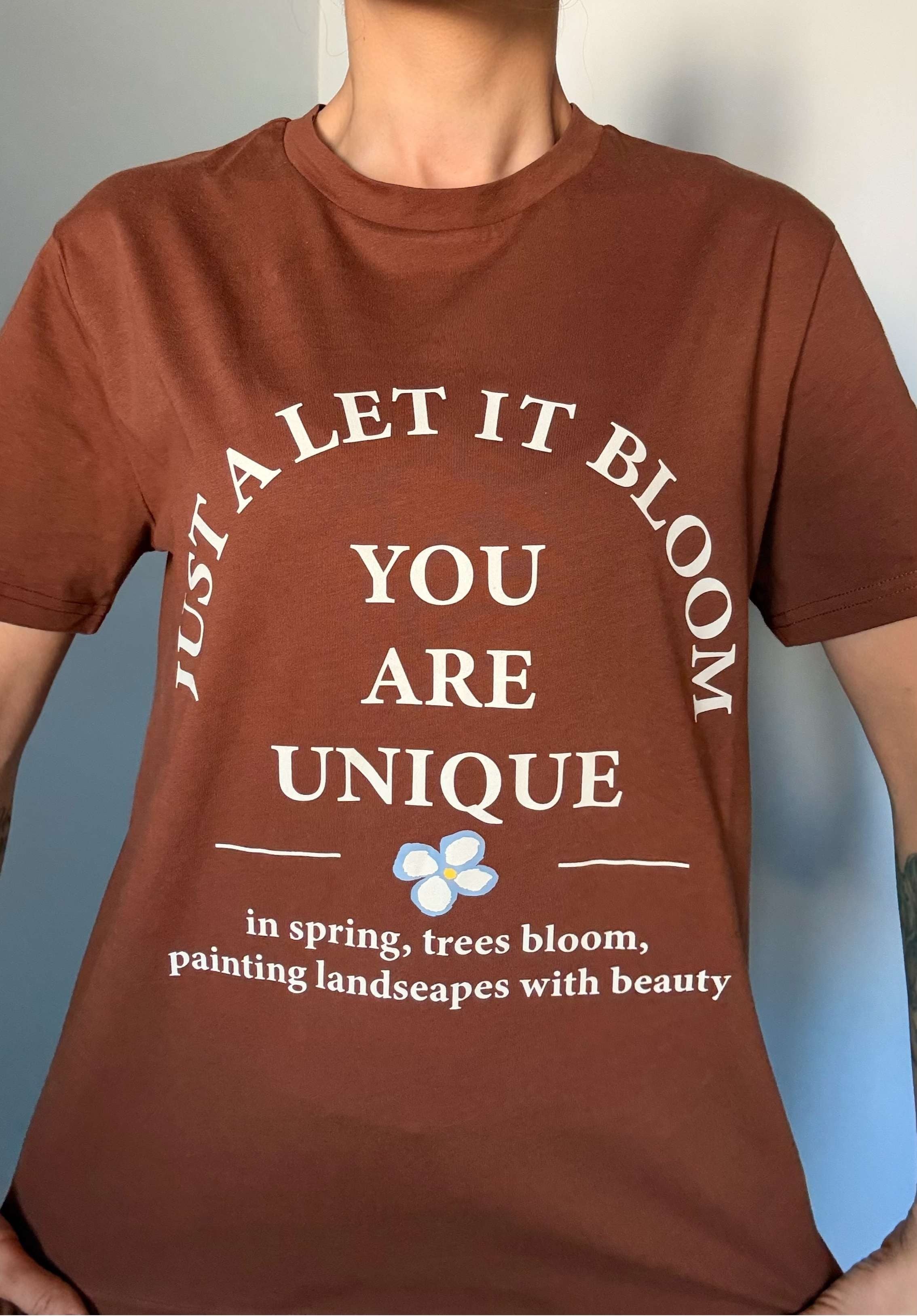 Kahve Trees Bloom Baskılı Tişört