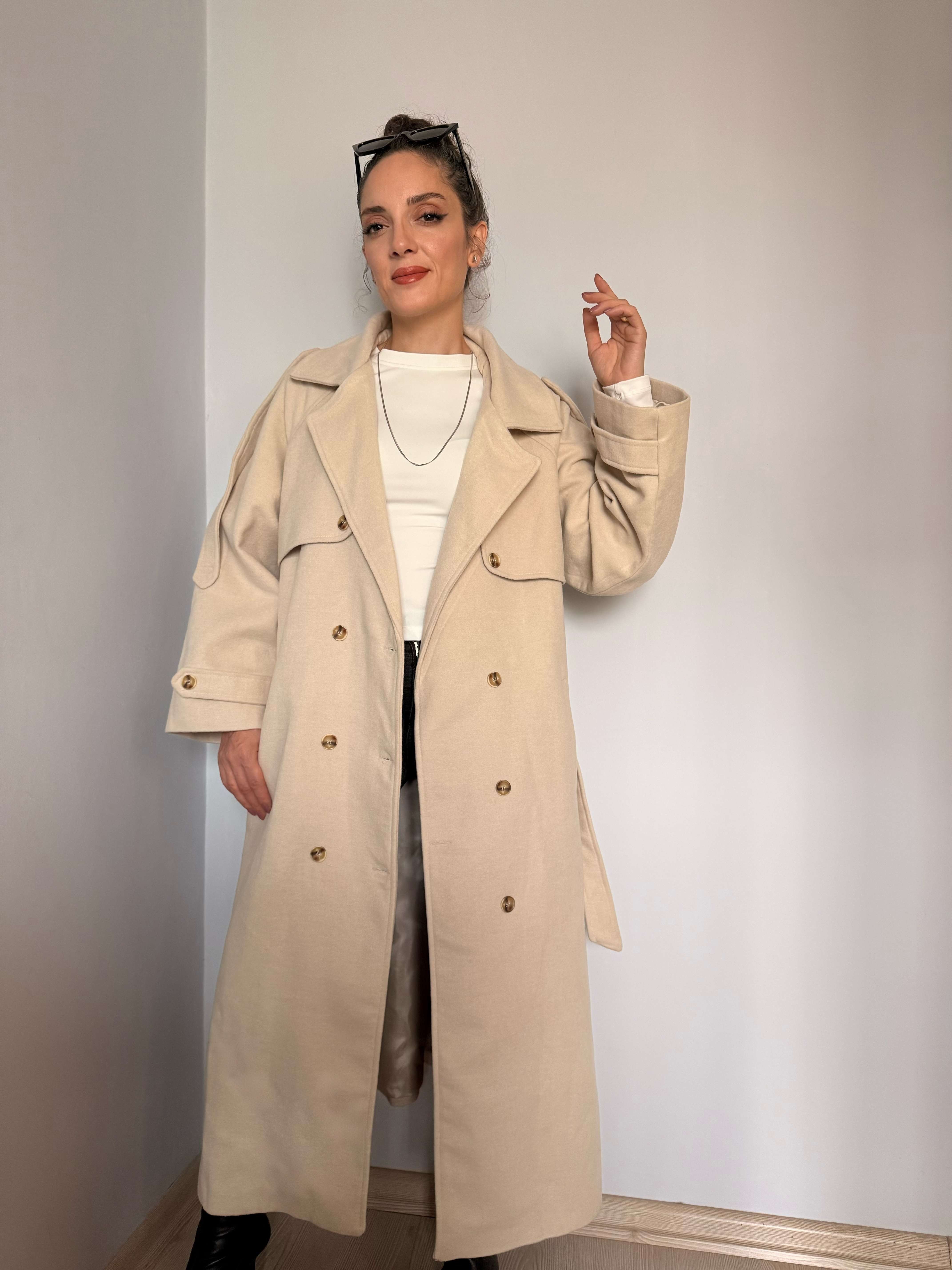 Krem Kol Detaylı Premium Kaşe Kaban