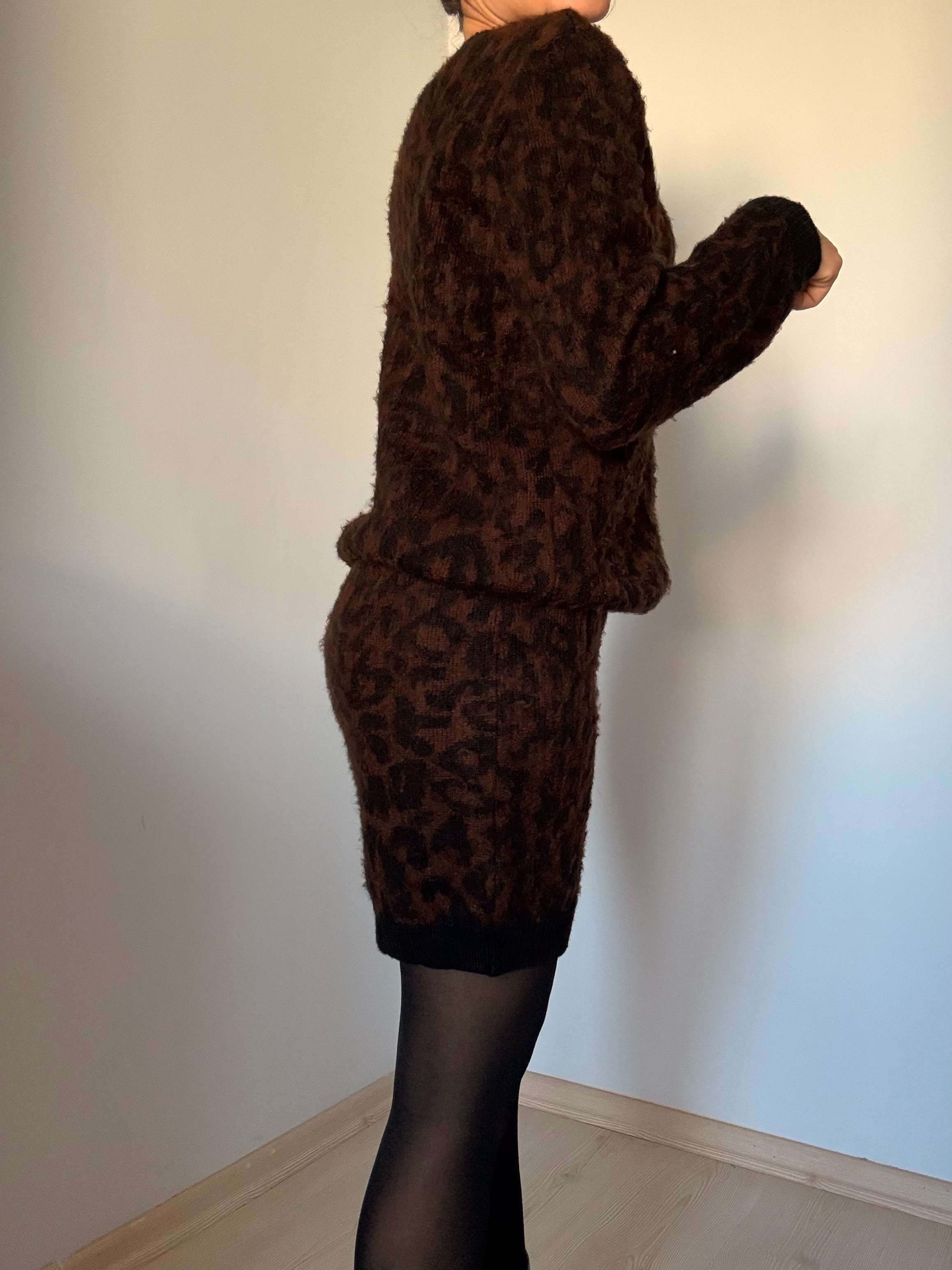 Leopar Yün Hırka Etek Triko Takım